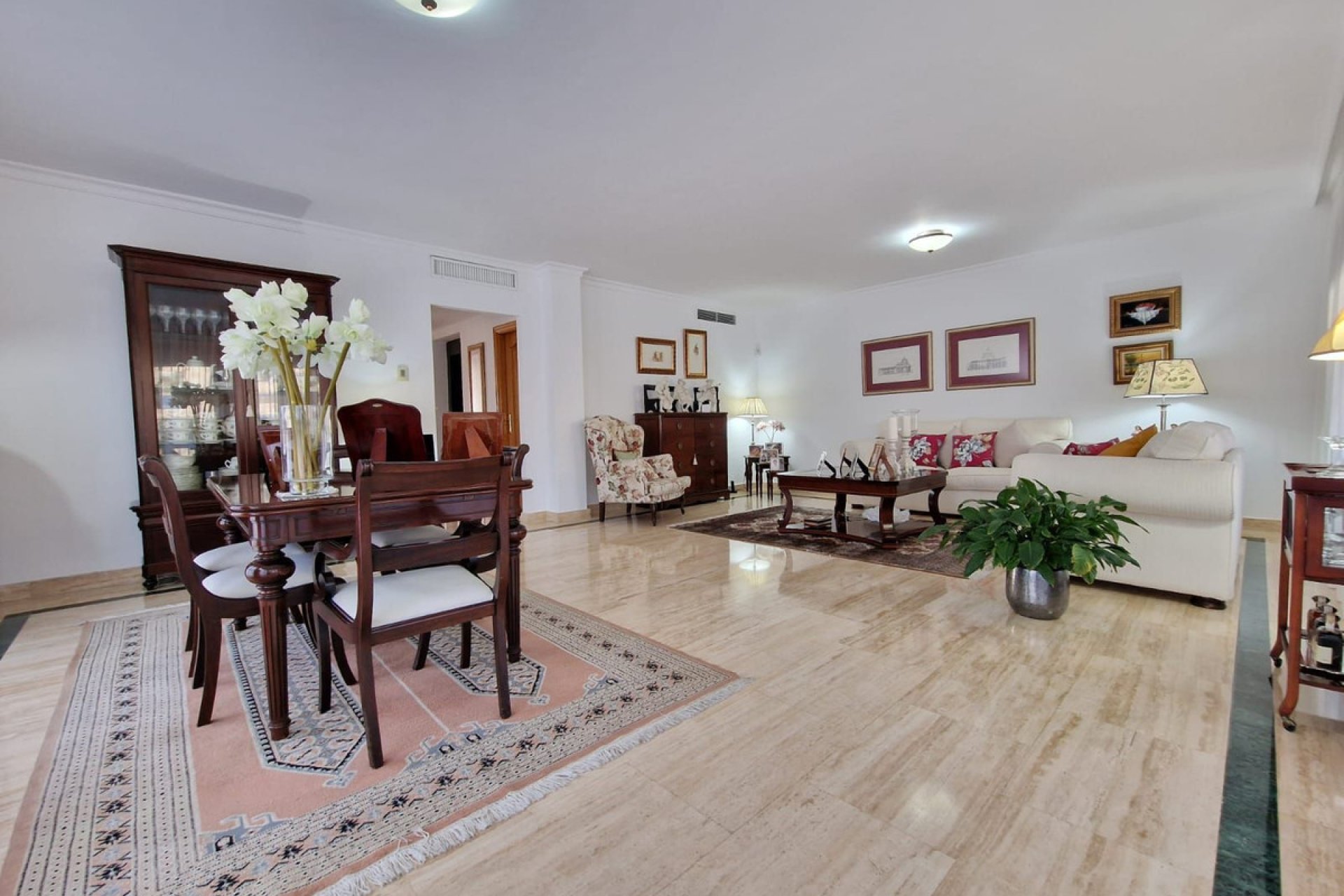 Reventa - House - Semi-Detached House - Marbella - Marbella Centro