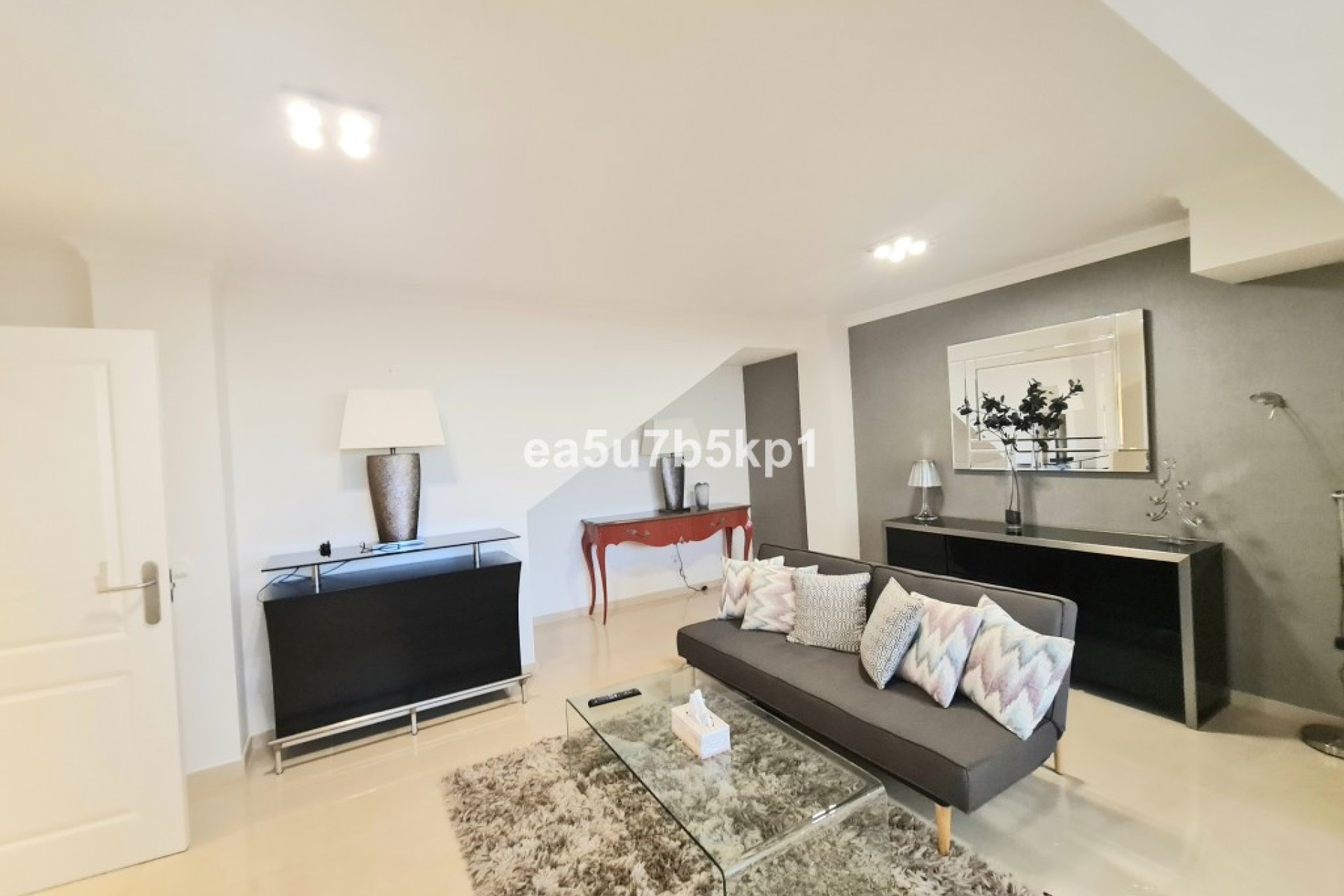 Reventa - House - Semi-Detached House - Marbella - Marbella Centro