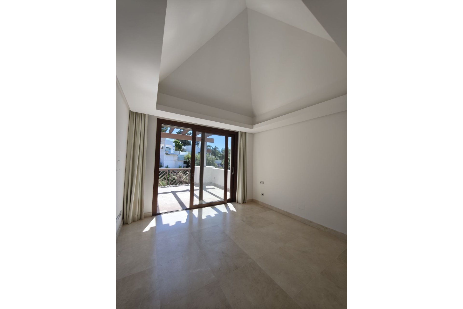 Reventa - House - Semi-Detached House - Marbella - Marbella Centro
