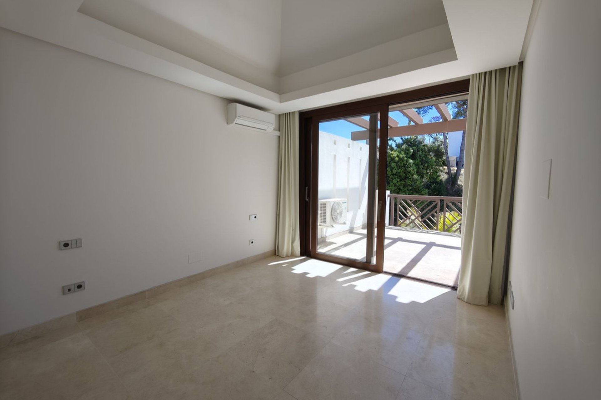 Reventa - House - Semi-Detached House - Marbella - Marbella Centro