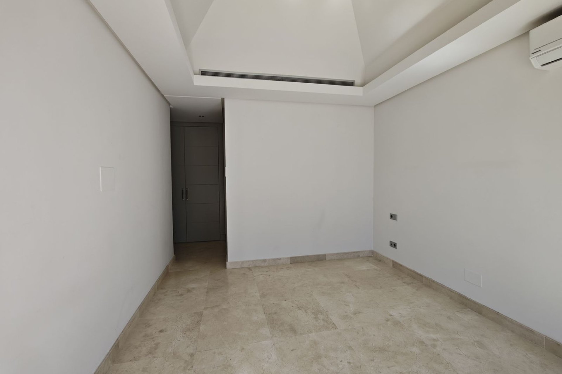 Reventa - House - Semi-Detached House - Marbella - Marbella Centro