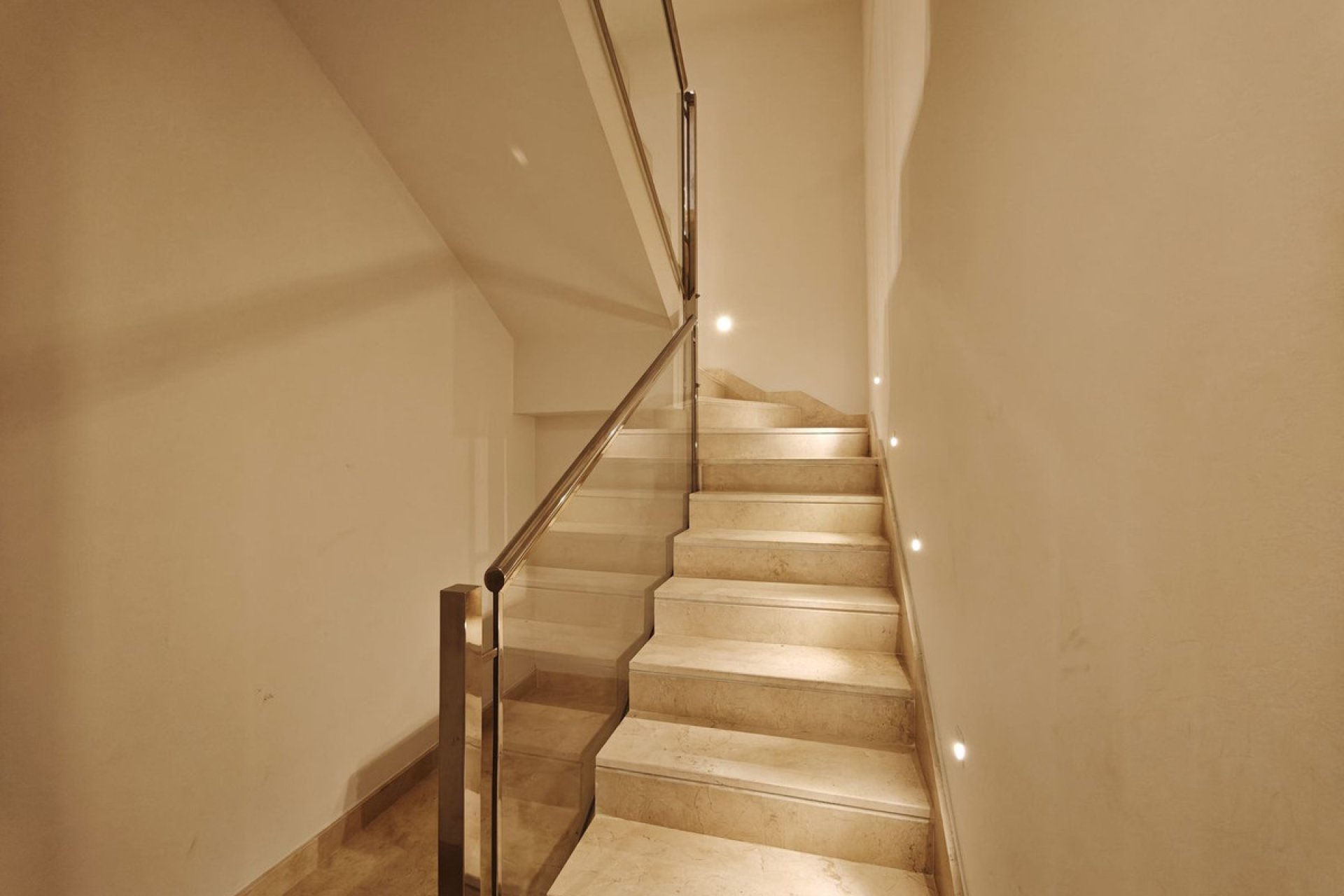 Reventa - House - Semi-Detached House - Marbella - Marbella Centro