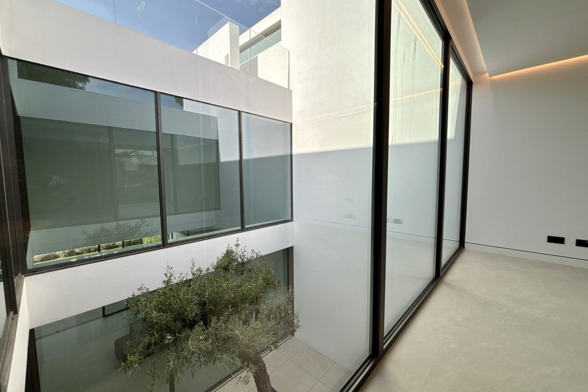 Reventa - House - Semi-Detached House - Marbella - Nueva Andalucia