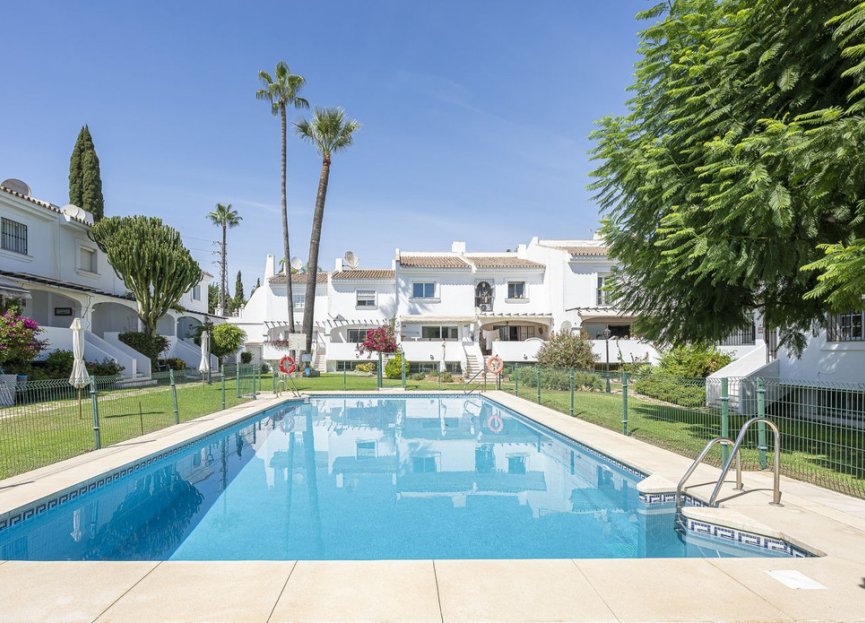 Reventa - House - Semi-Detached House - Marbella - Nueva Andalucia