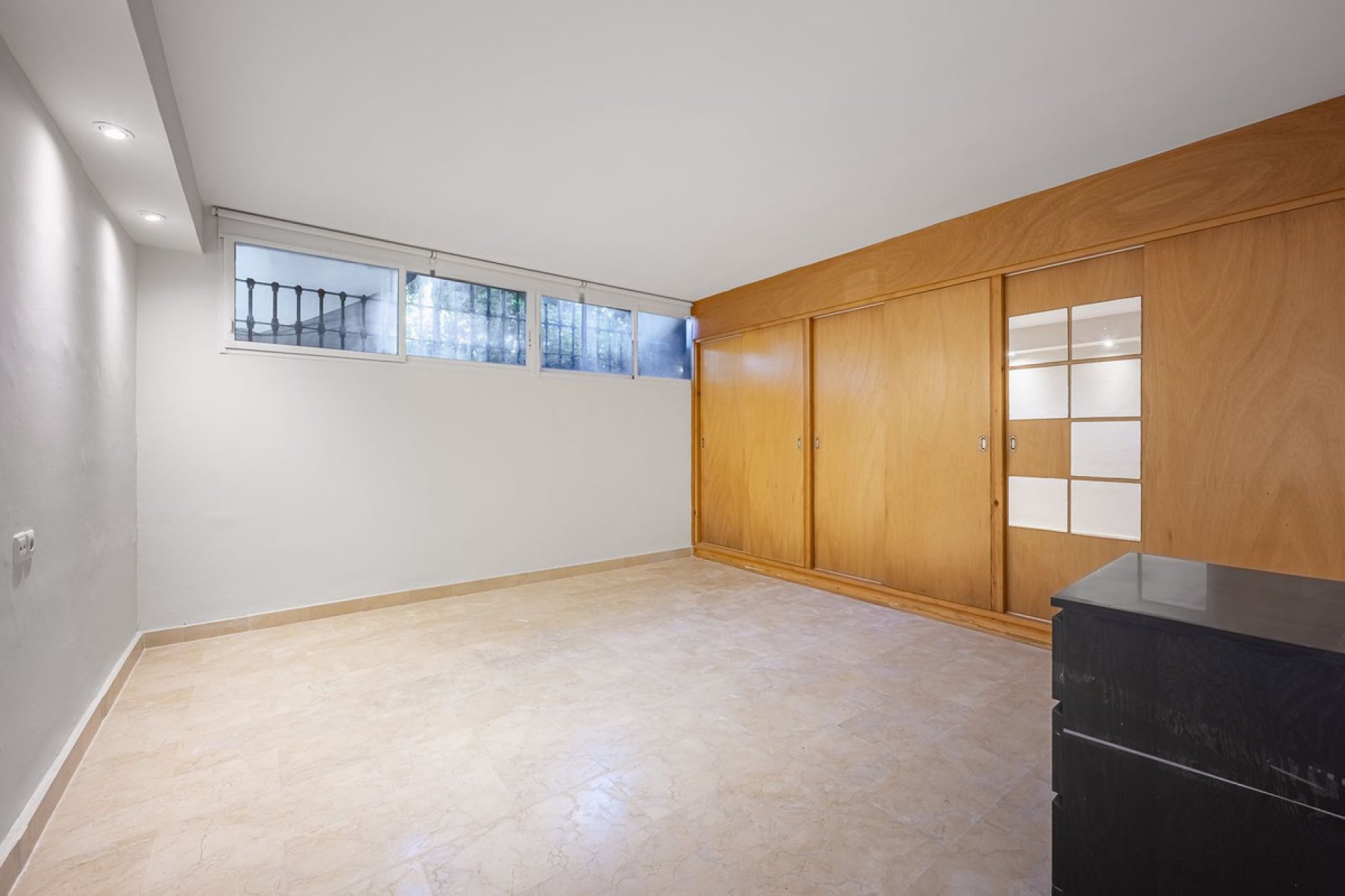 Reventa - House - Semi-Detached House - Marbella - Nueva Andalucia