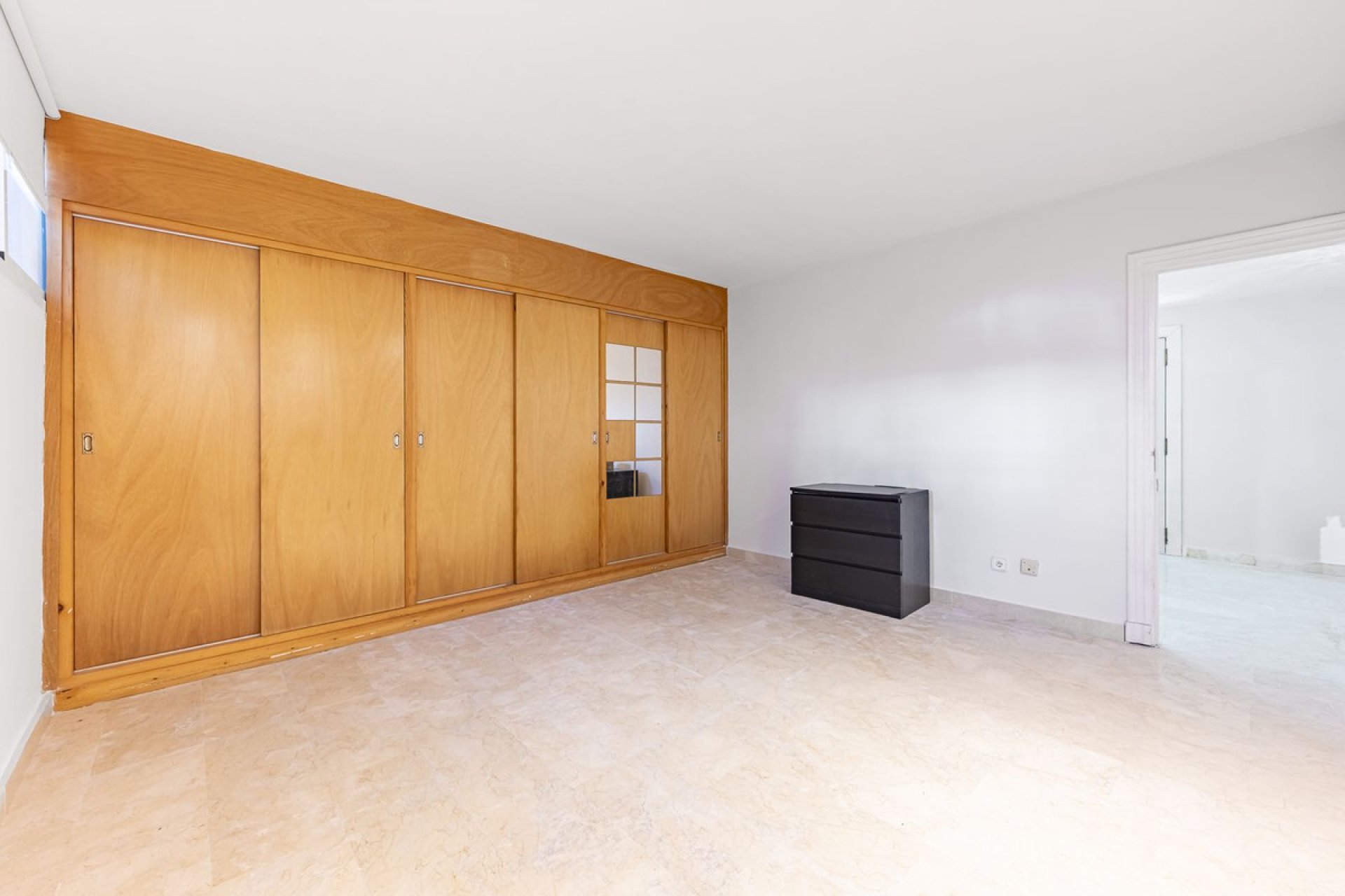 Reventa - House - Semi-Detached House - Marbella - Nueva Andalucia