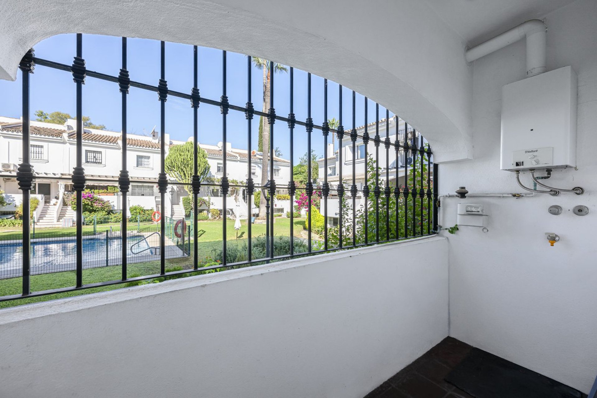 Reventa - House - Semi-Detached House - Marbella - Nueva Andalucia