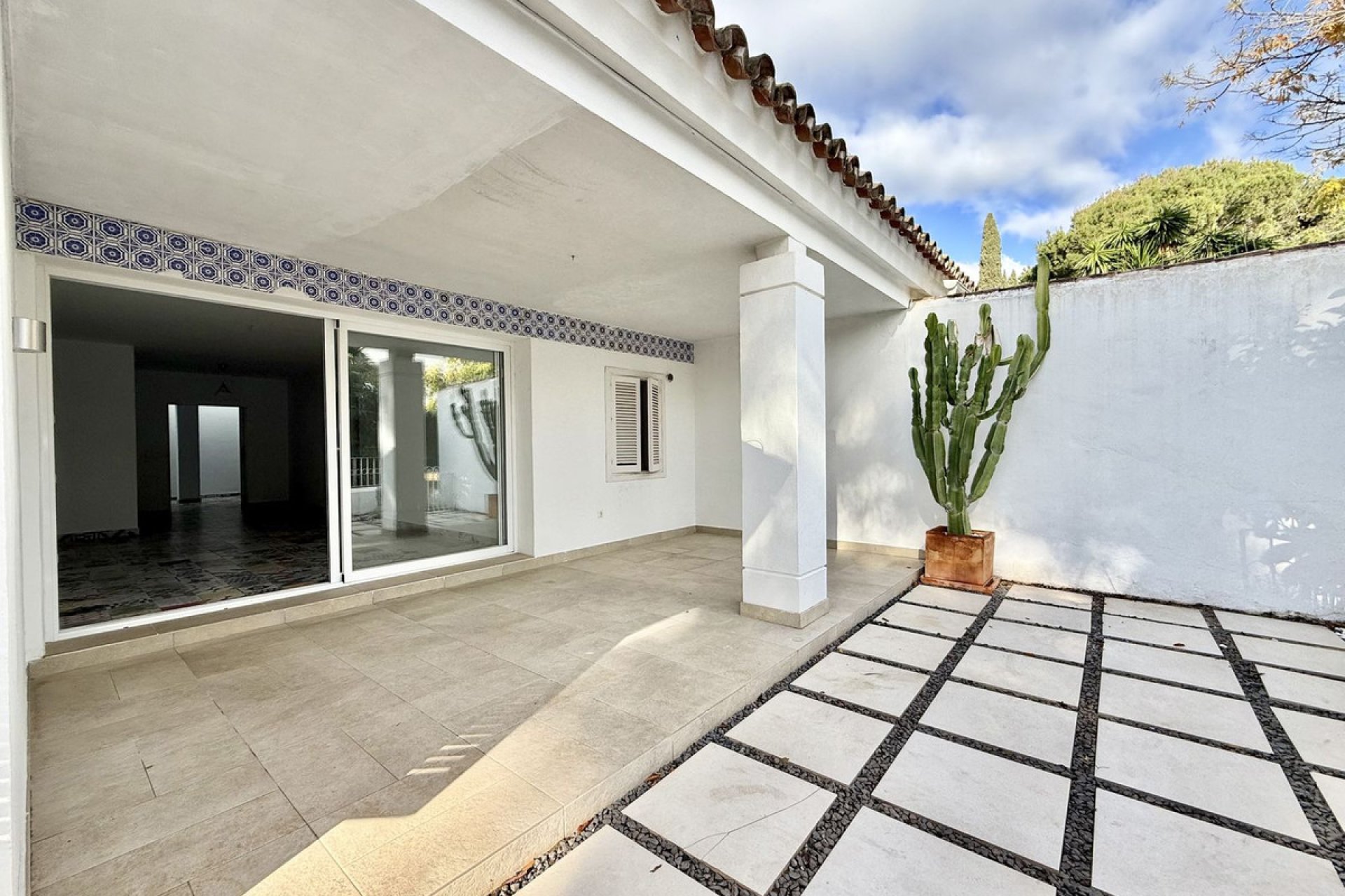 Reventa - House - Semi-Detached House - Marbella - Nueva Andalucia