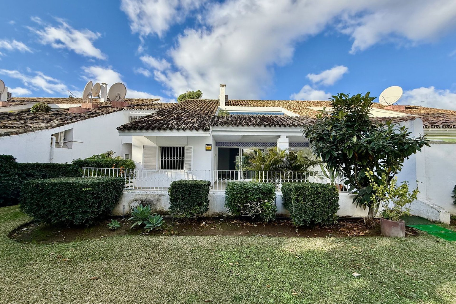 Reventa - House - Semi-Detached House - Marbella - Nueva Andalucia