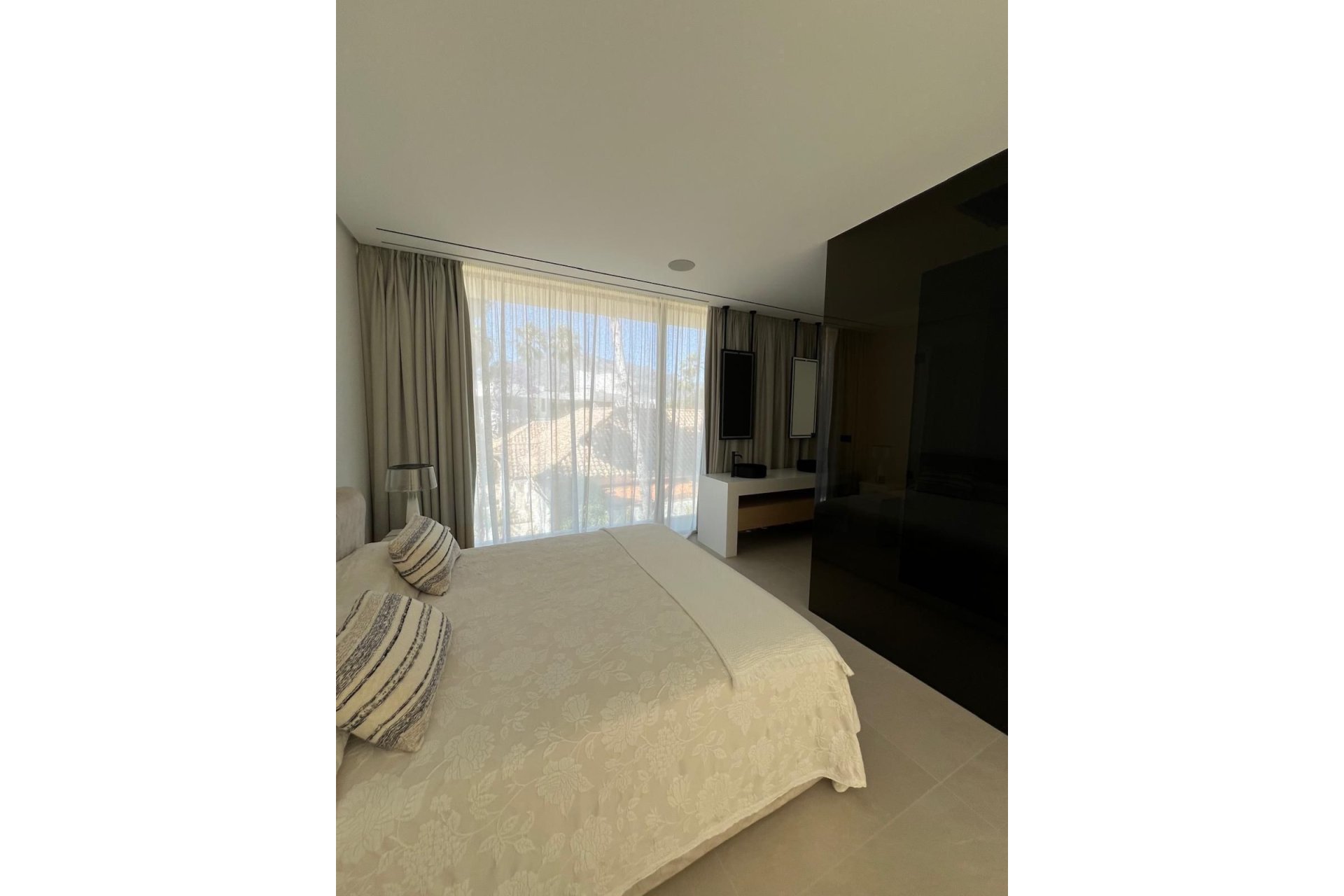 Reventa - House - Semi-Detached House - Marbella - Nueva Andalucia