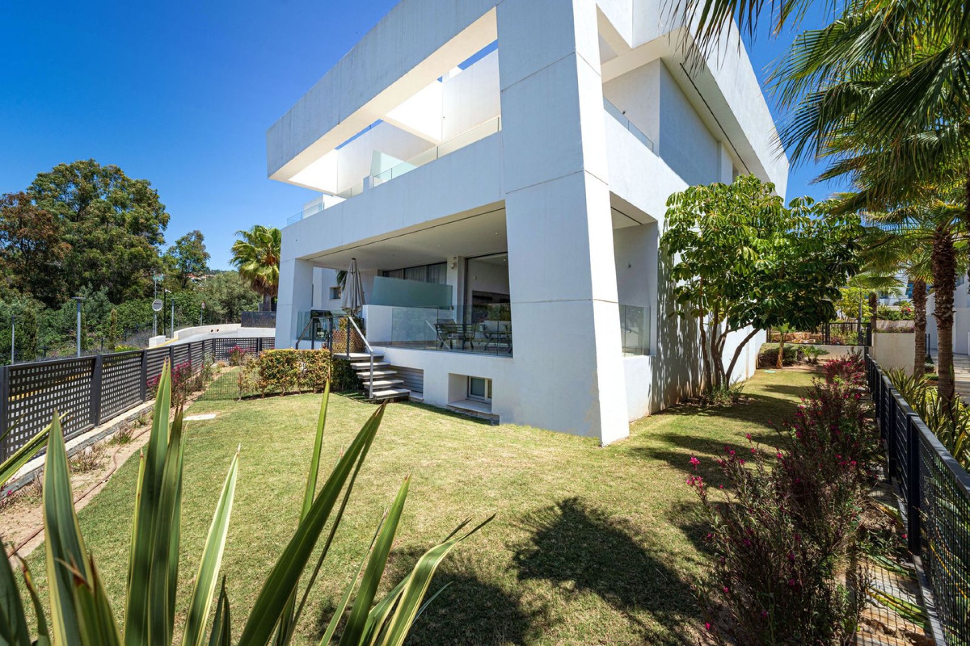 Reventa - House - Semi-Detached House - Marbella - Río Real