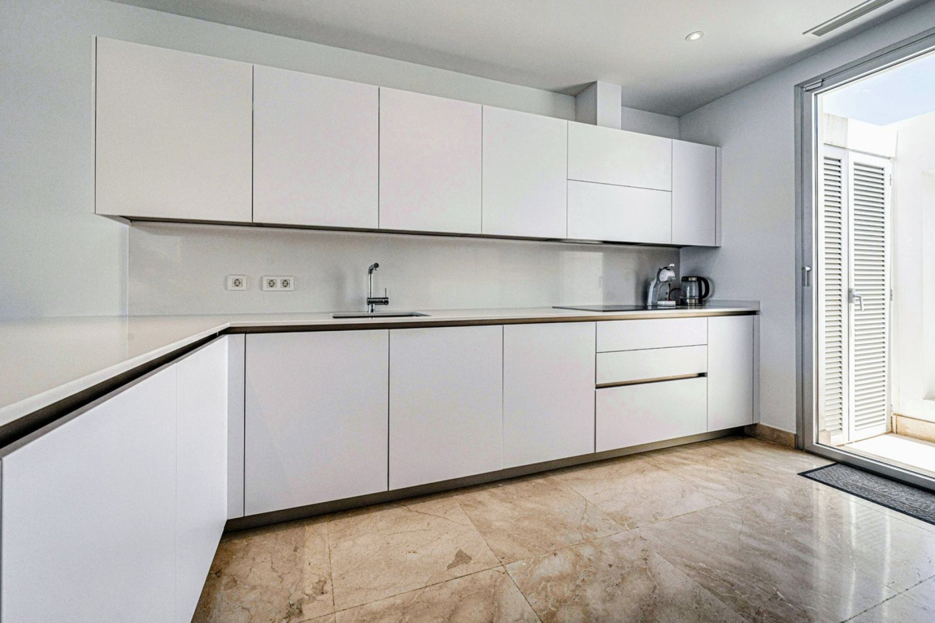 Reventa - House - Semi-Detached House - Marbella - Río Real