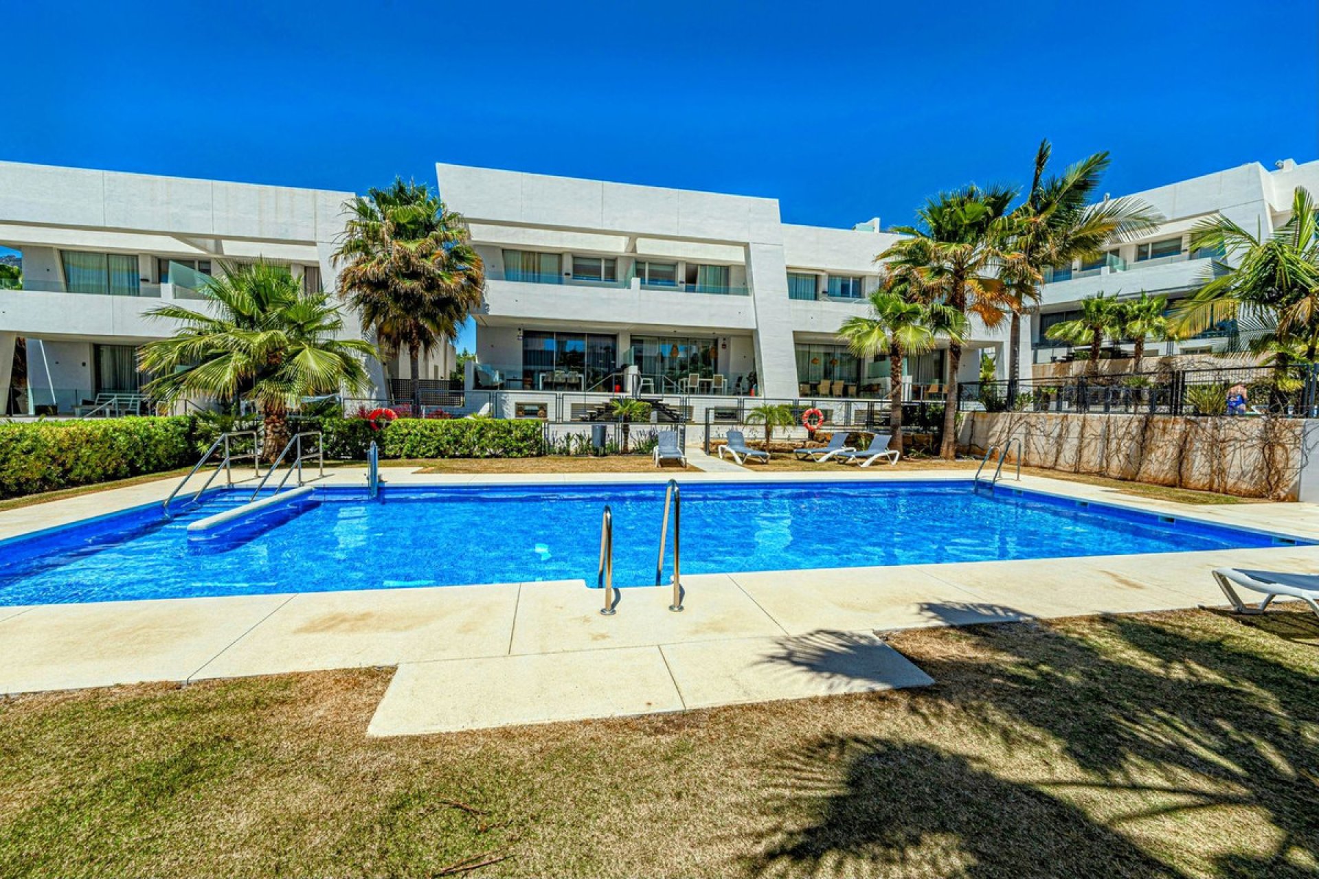 Reventa - House - Semi-Detached House - Marbella - Río Real
