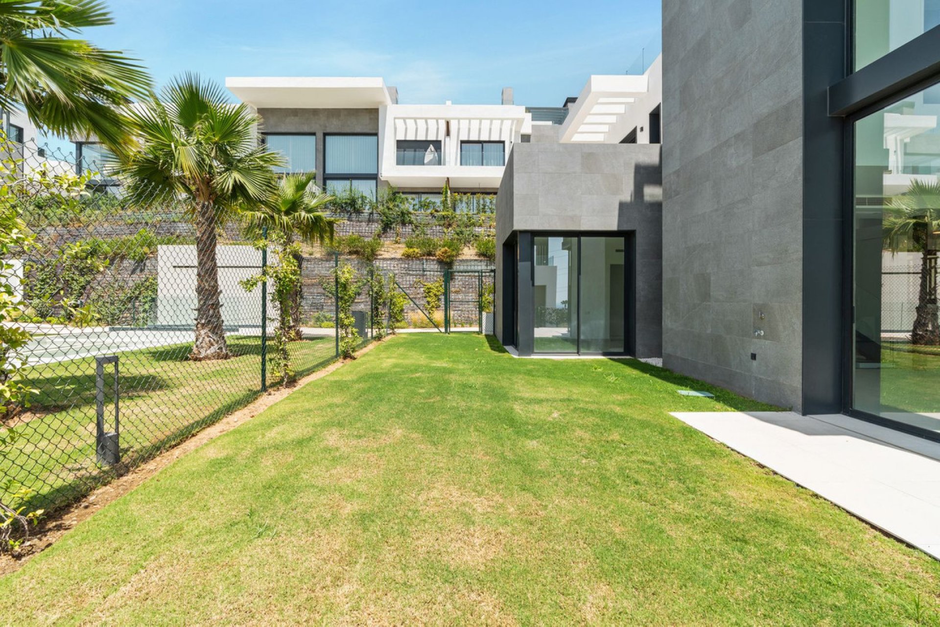 Reventa - House - Semi-Detached House - Marbella - Río Real