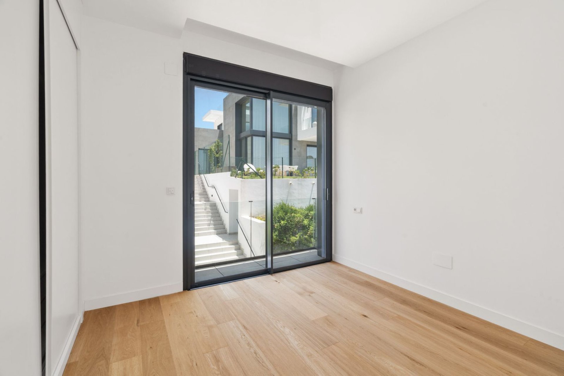 Reventa - House - Semi-Detached House - Marbella - Río Real