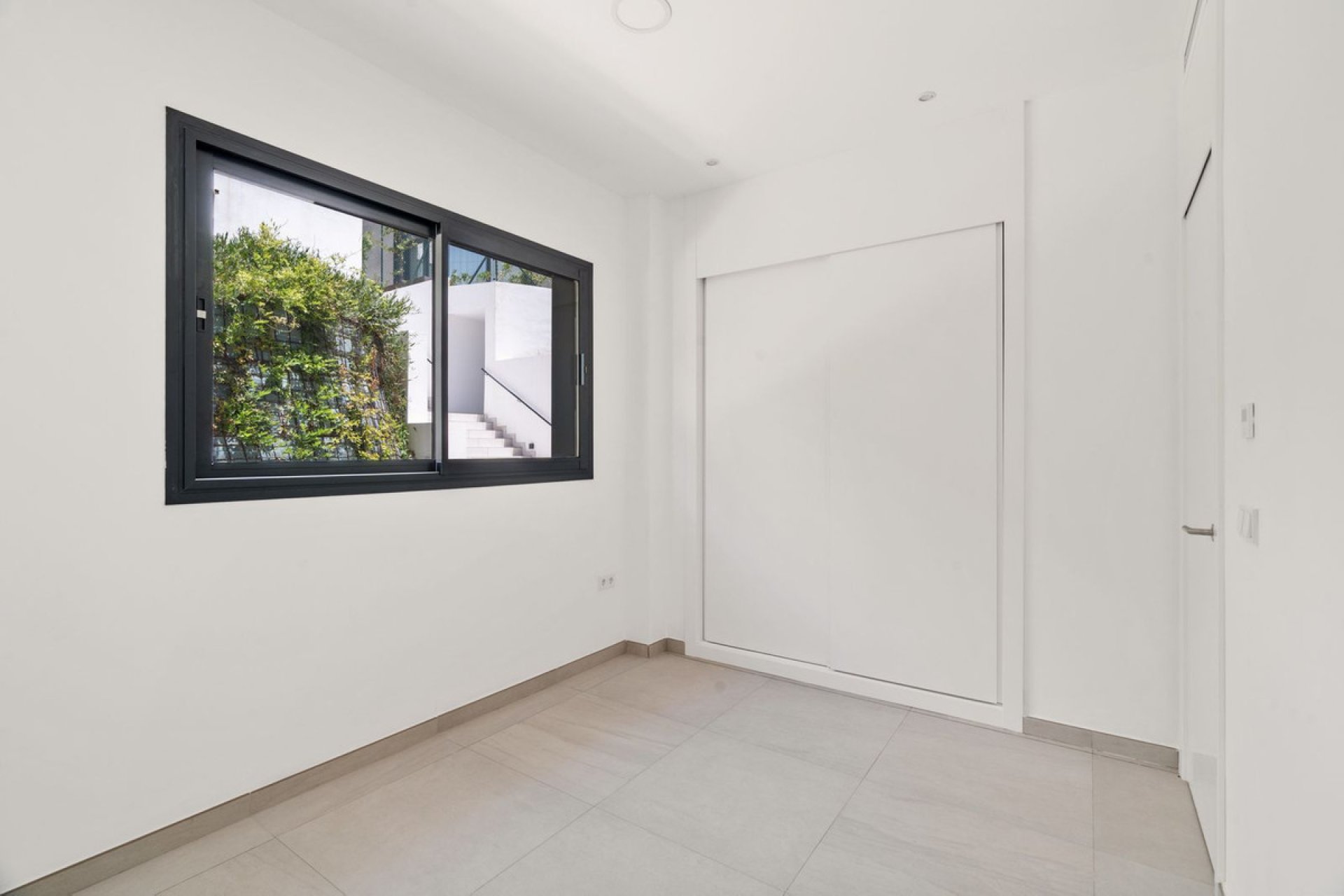 Reventa - House - Semi-Detached House - Marbella - Río Real