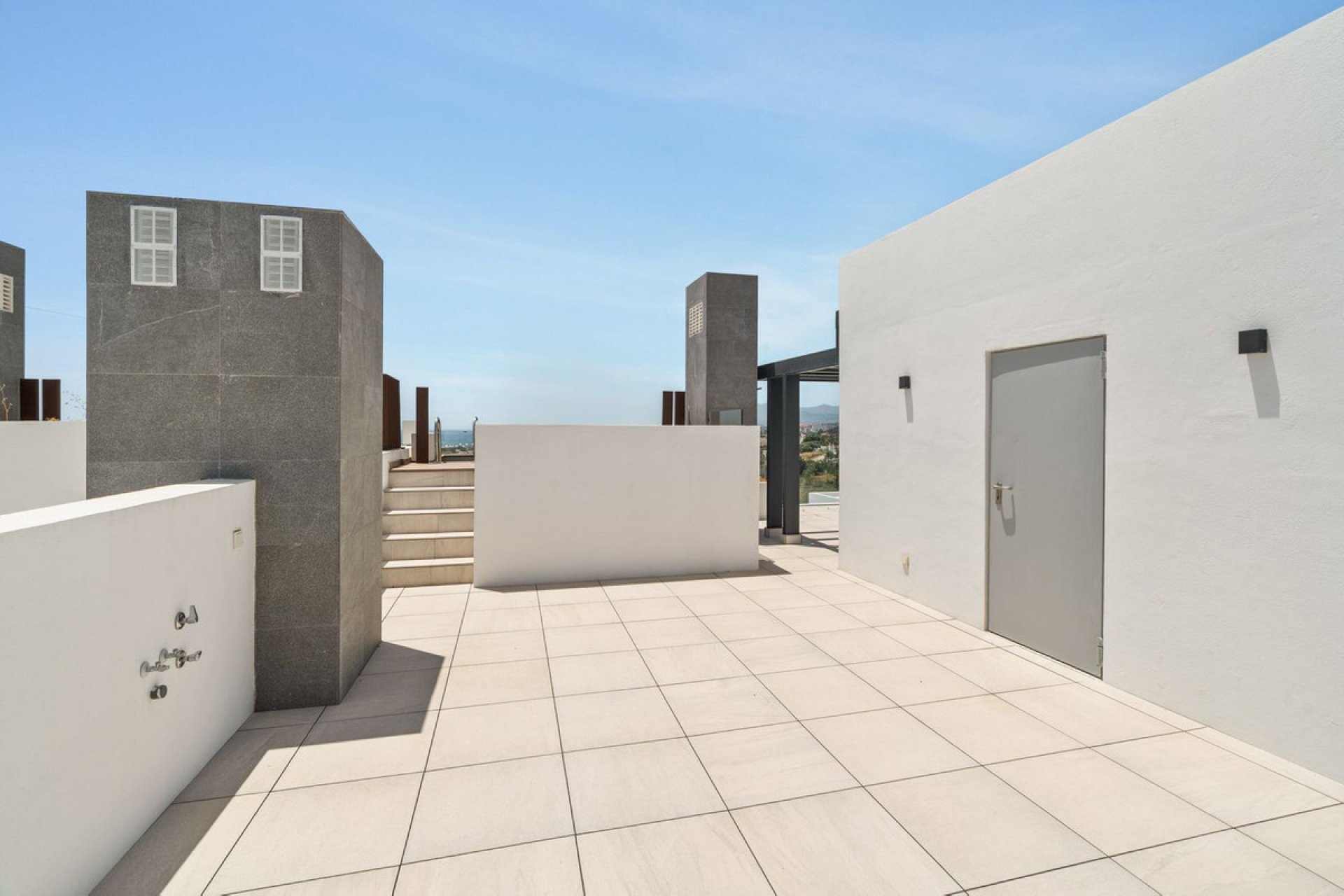 Reventa - House - Semi-Detached House - Marbella - Río Real