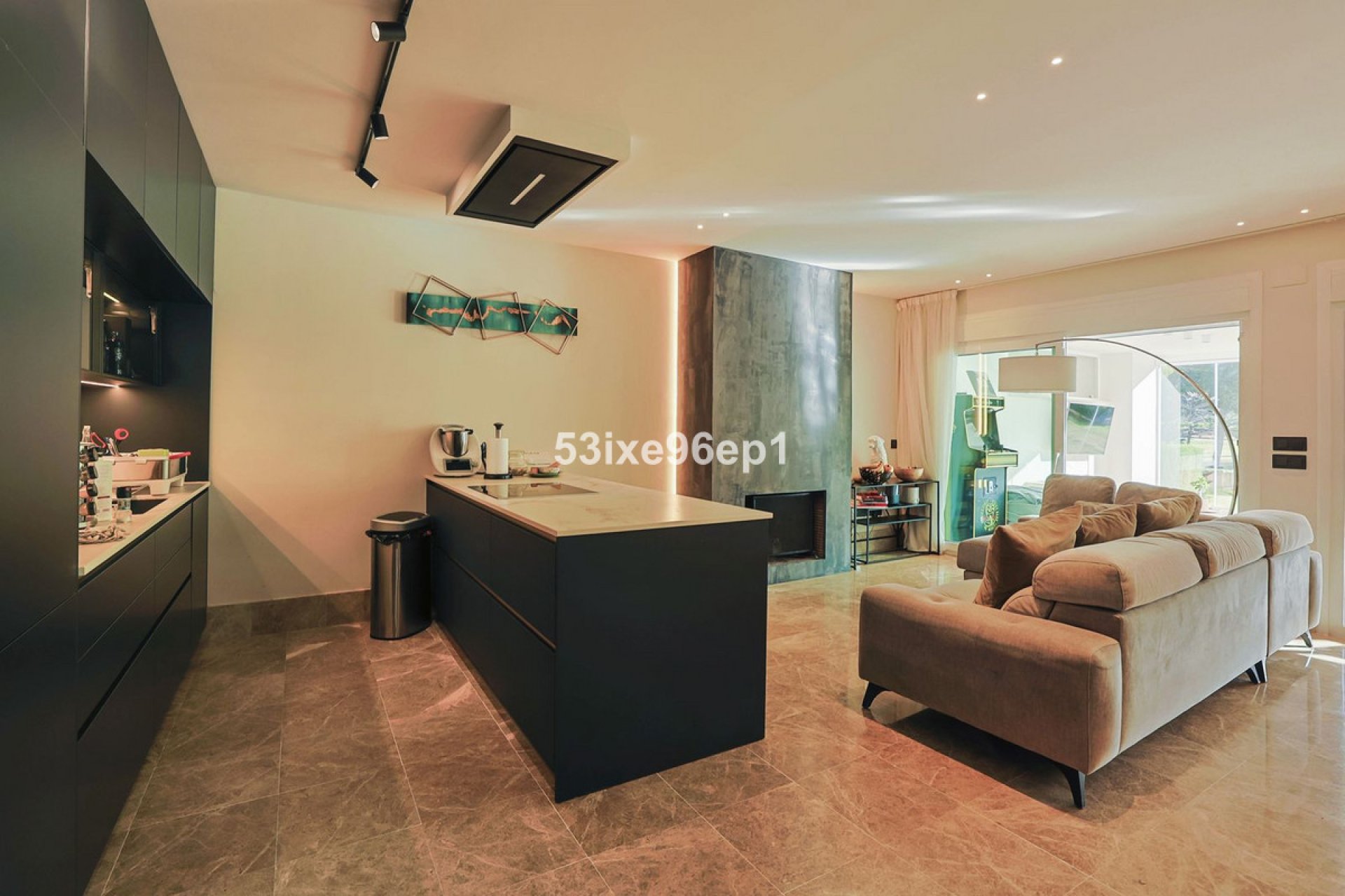 Reventa - House - Semi-Detached House - Marbella - Santa Clara