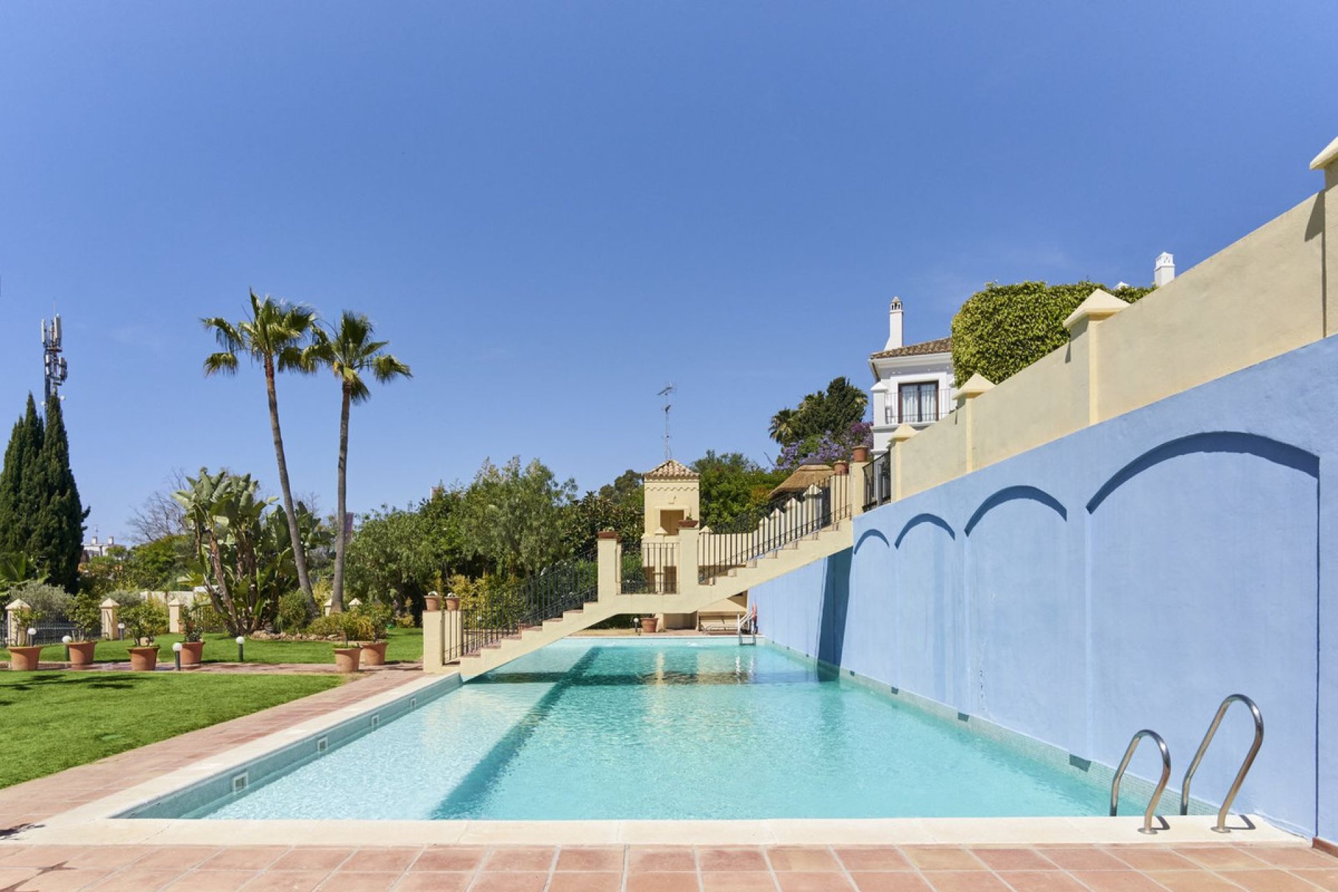 Reventa - House - Semi-Detached House - Marbella - The Golden Mile