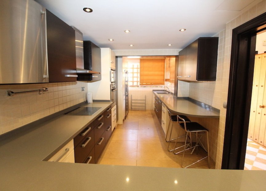 Reventa - House - Semi-Detached House - Marbella - The Golden Mile