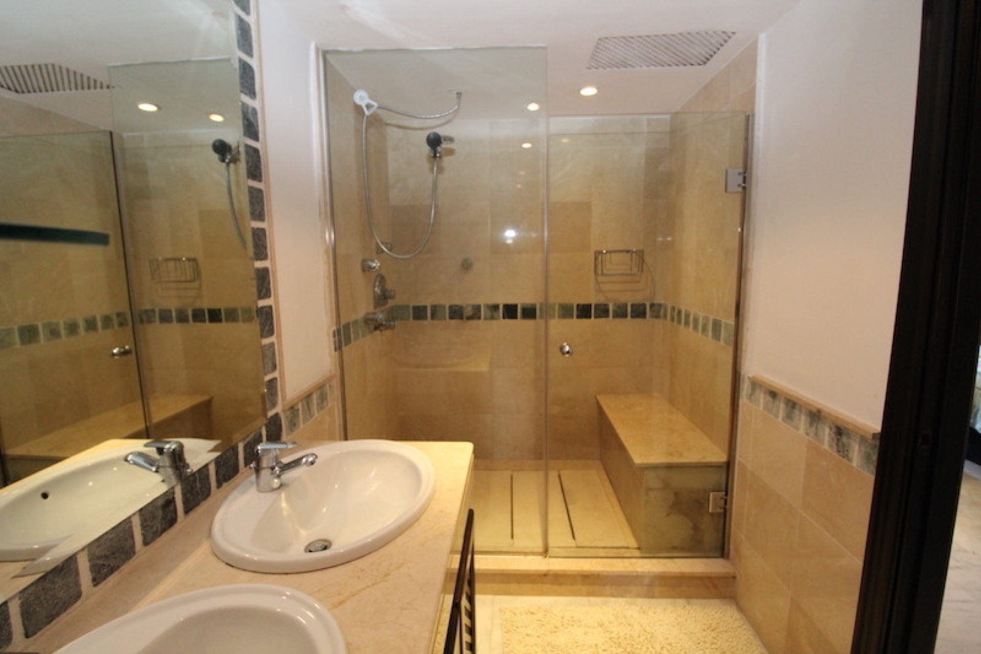 Reventa - House - Semi-Detached House - Marbella - The Golden Mile