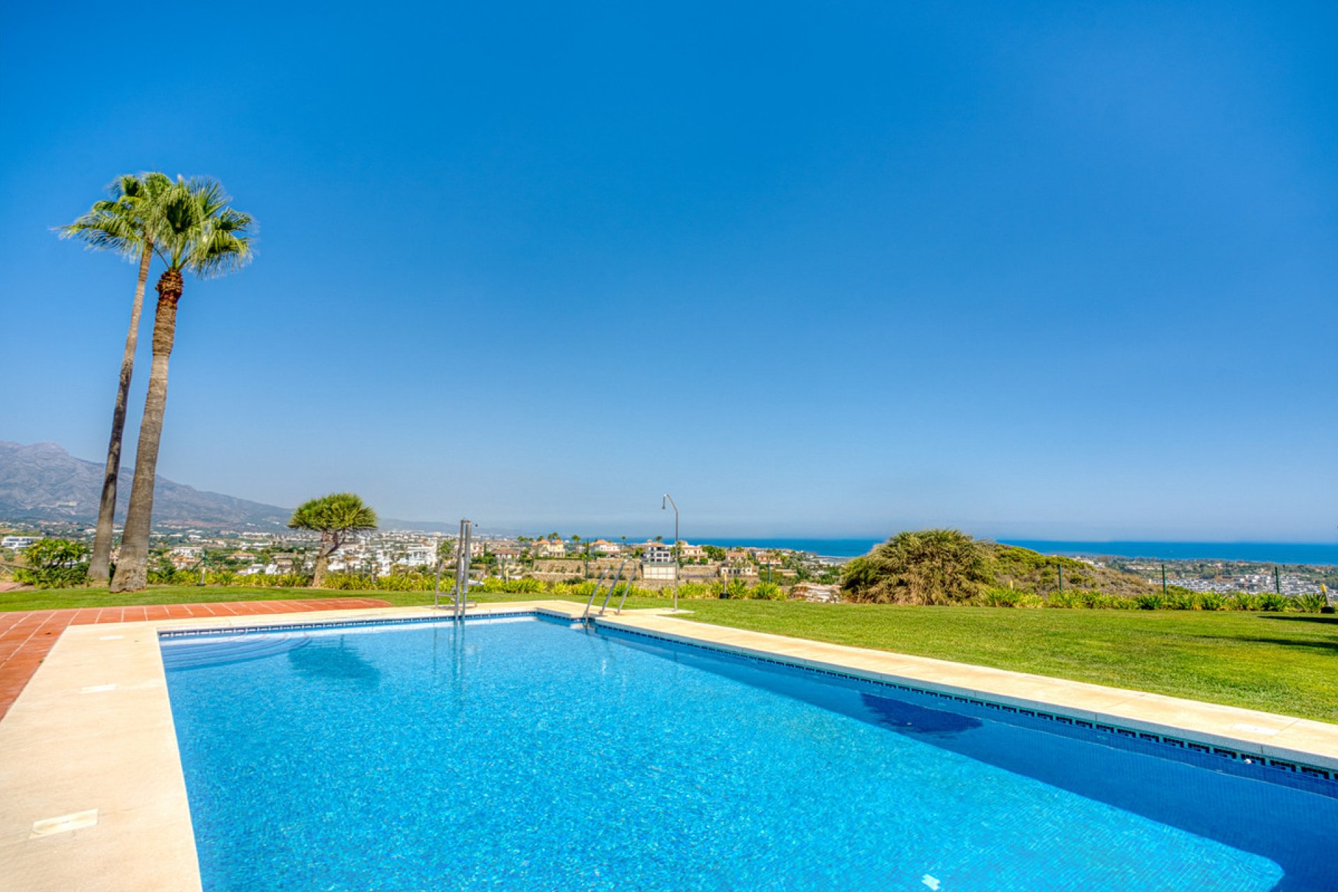 Reventa - House - Townhouse - Benahavís - Benahavís Centro