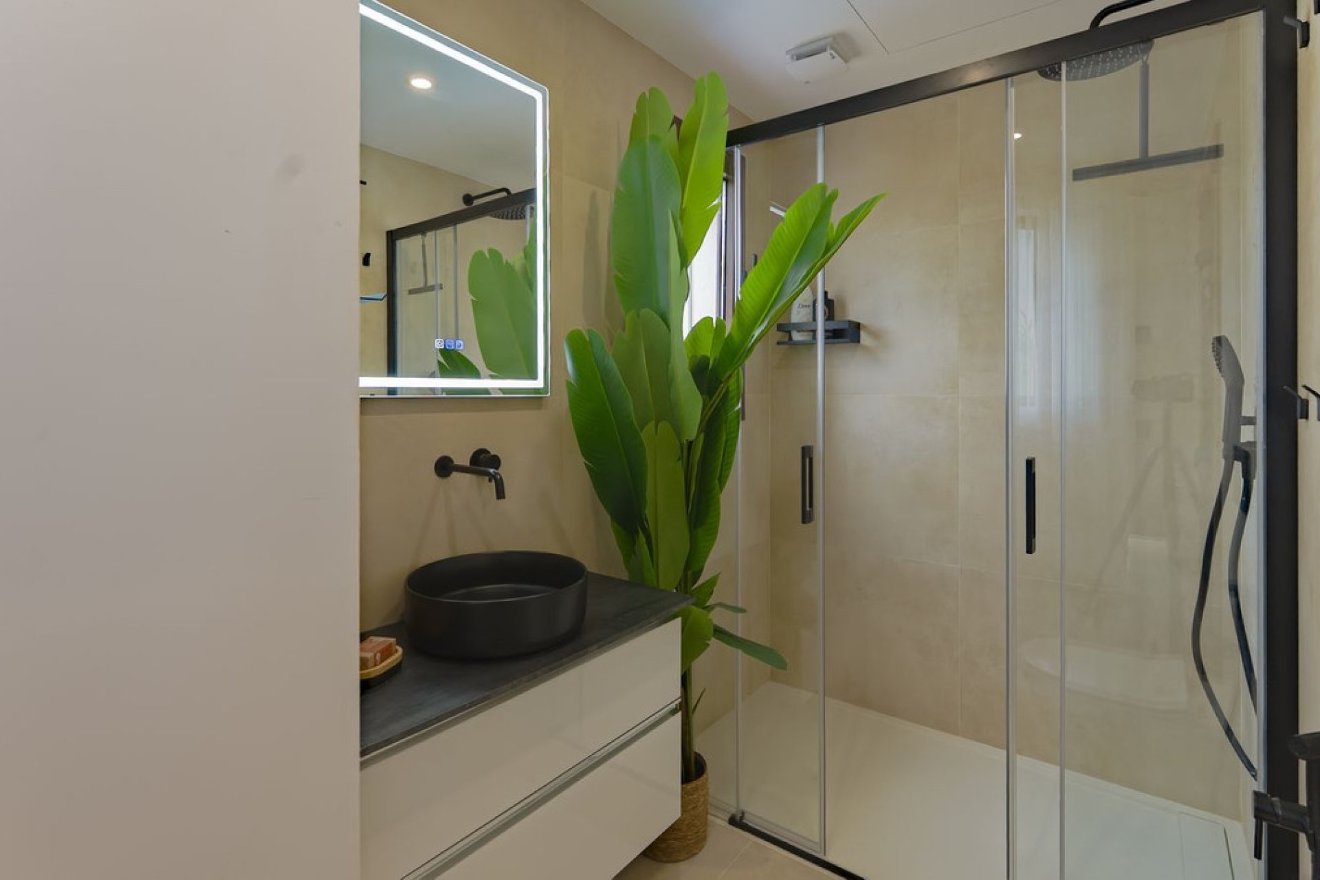 Reventa - House - Townhouse - Benahavís - Benahavís Centro