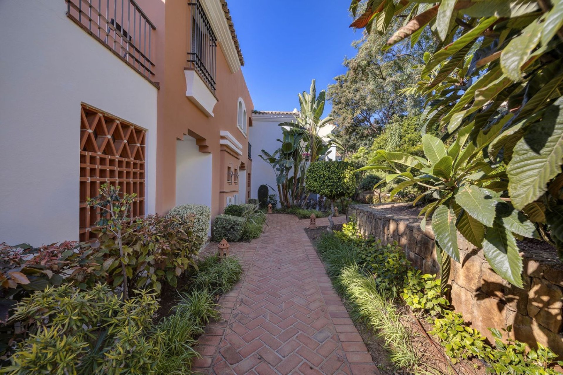 Reventa - House - Townhouse - Benahavís - Benahavís Centro