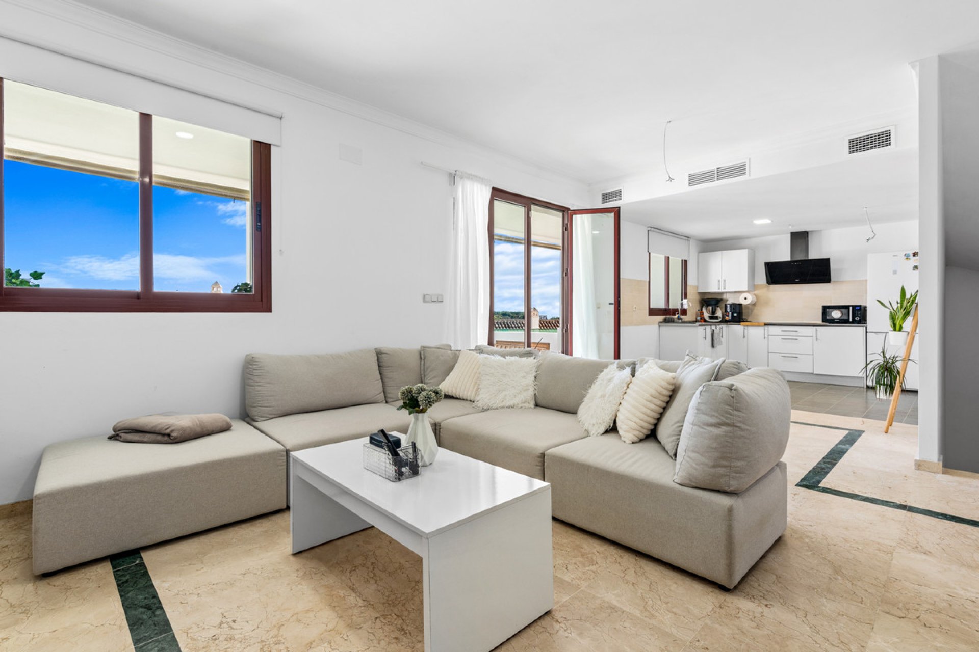 Reventa - House - Townhouse - Casares - Doña Julia