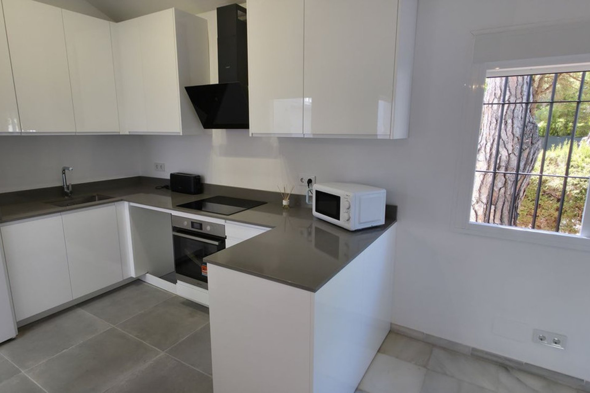 Reventa - House - Townhouse - Estepona - Benamara