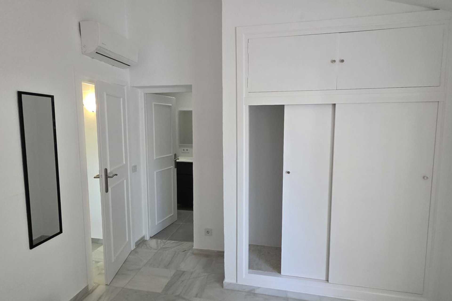 Reventa - House - Townhouse - Estepona - Benamara