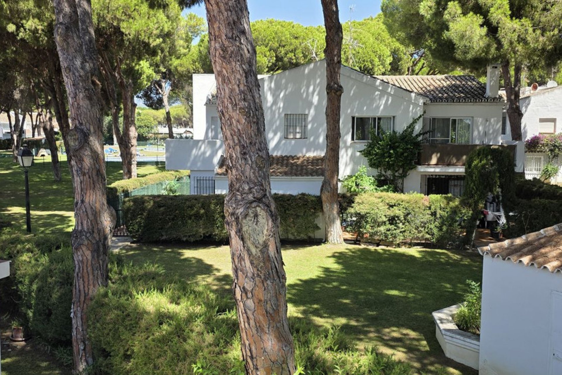 Reventa - House - Townhouse - Estepona - Benamara