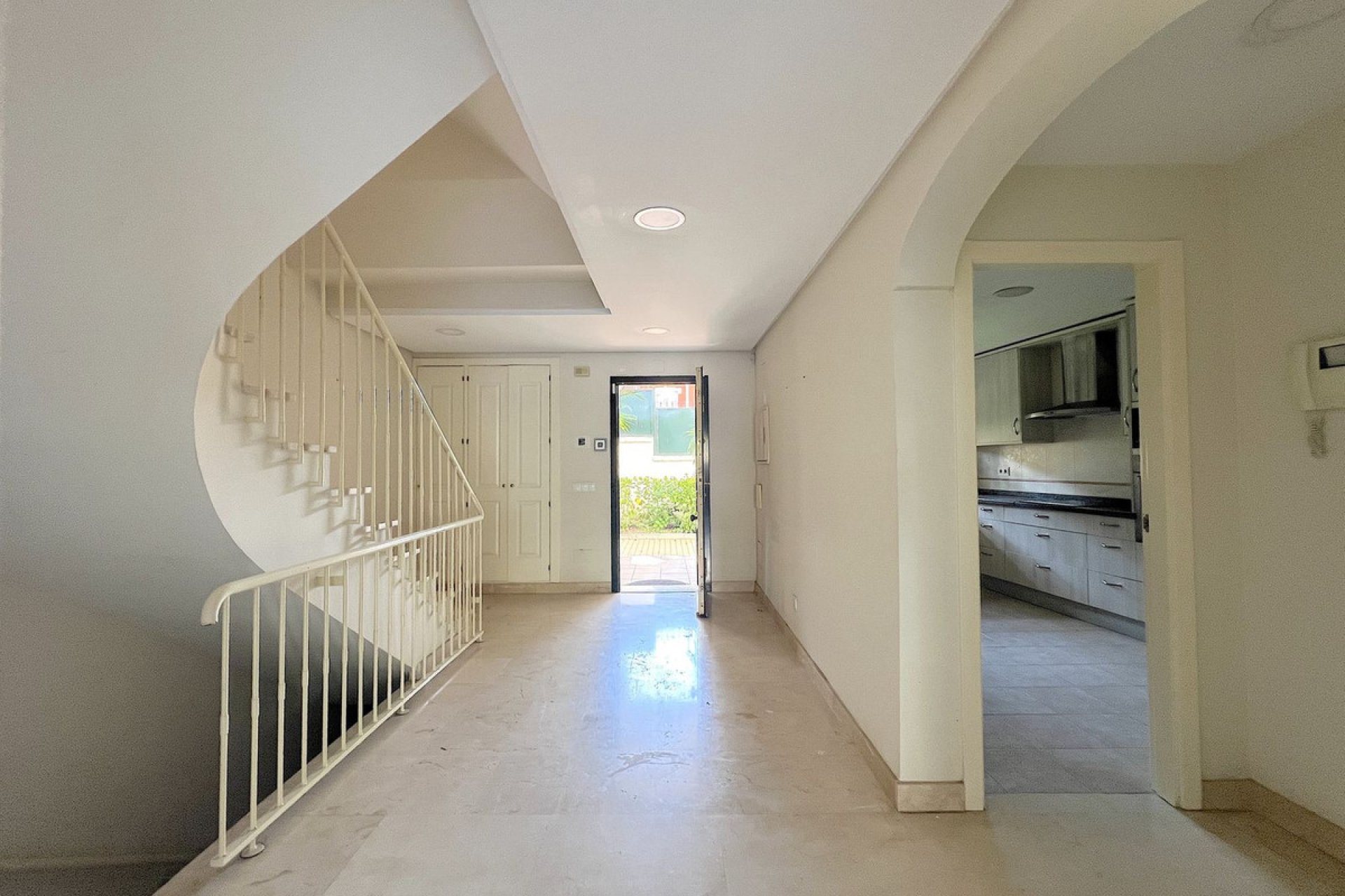 Reventa - House - Townhouse - Estepona - Benamara