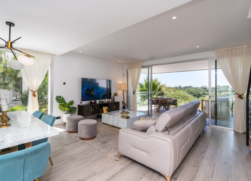 Reventa - House - Townhouse - Estepona - Cancelada