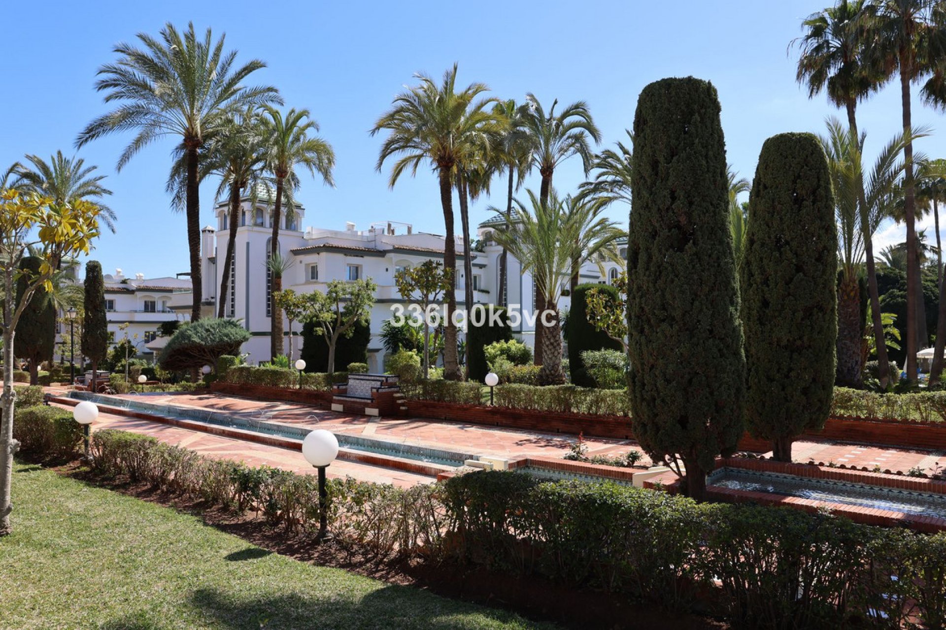 Reventa - House - Townhouse - Estepona - Estepona Centro