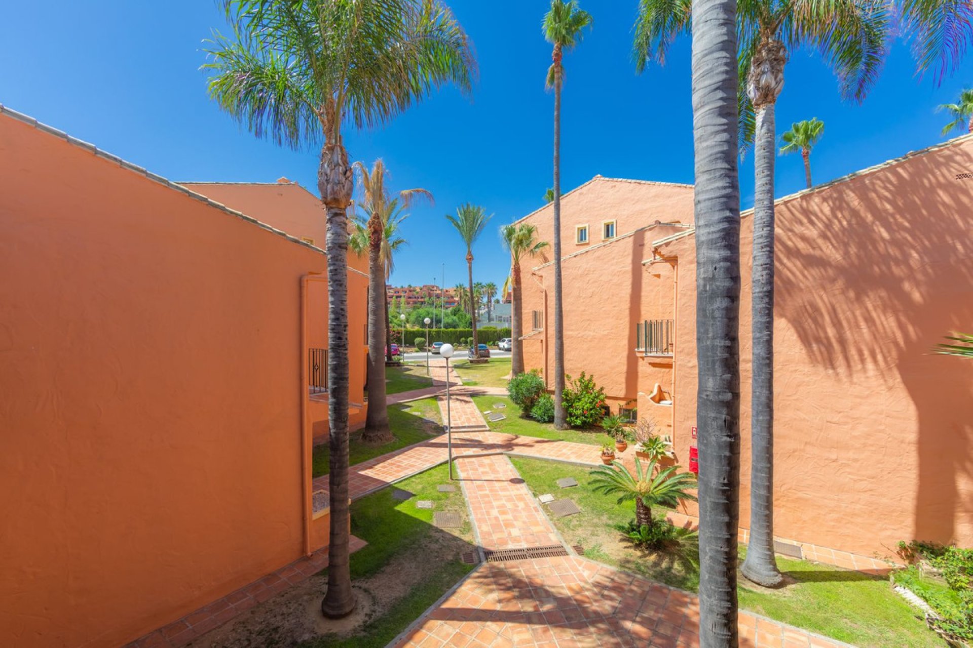 Reventa - House - Townhouse - Estepona - Estepona Centro