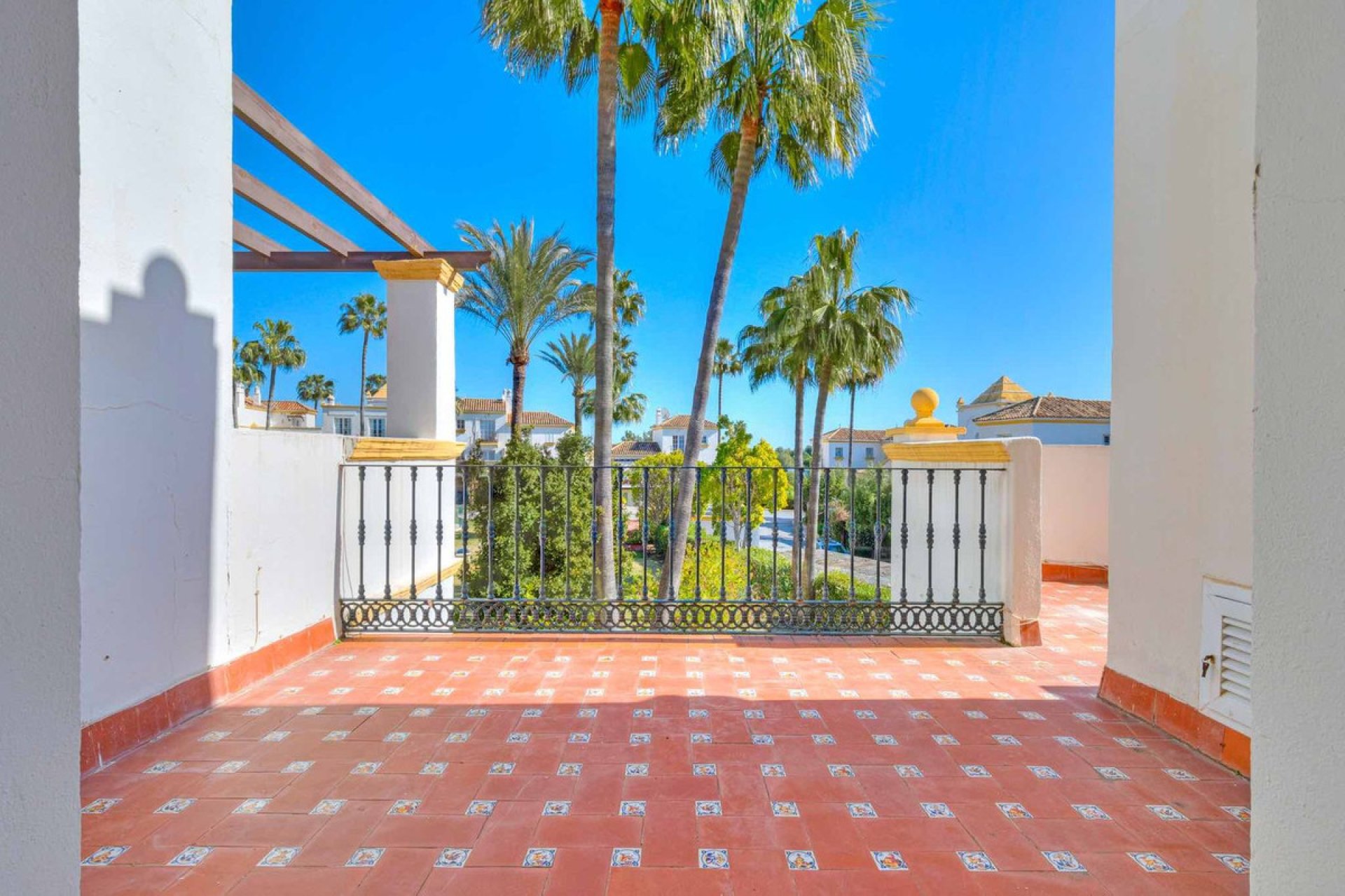 Reventa - House - Townhouse - Estepona - Estepona Centro