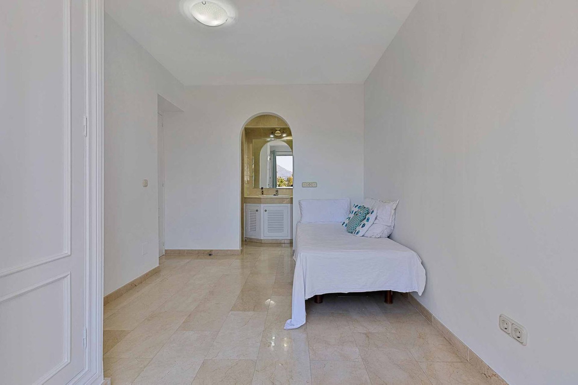 Reventa - House - Townhouse - Estepona - Estepona Centro