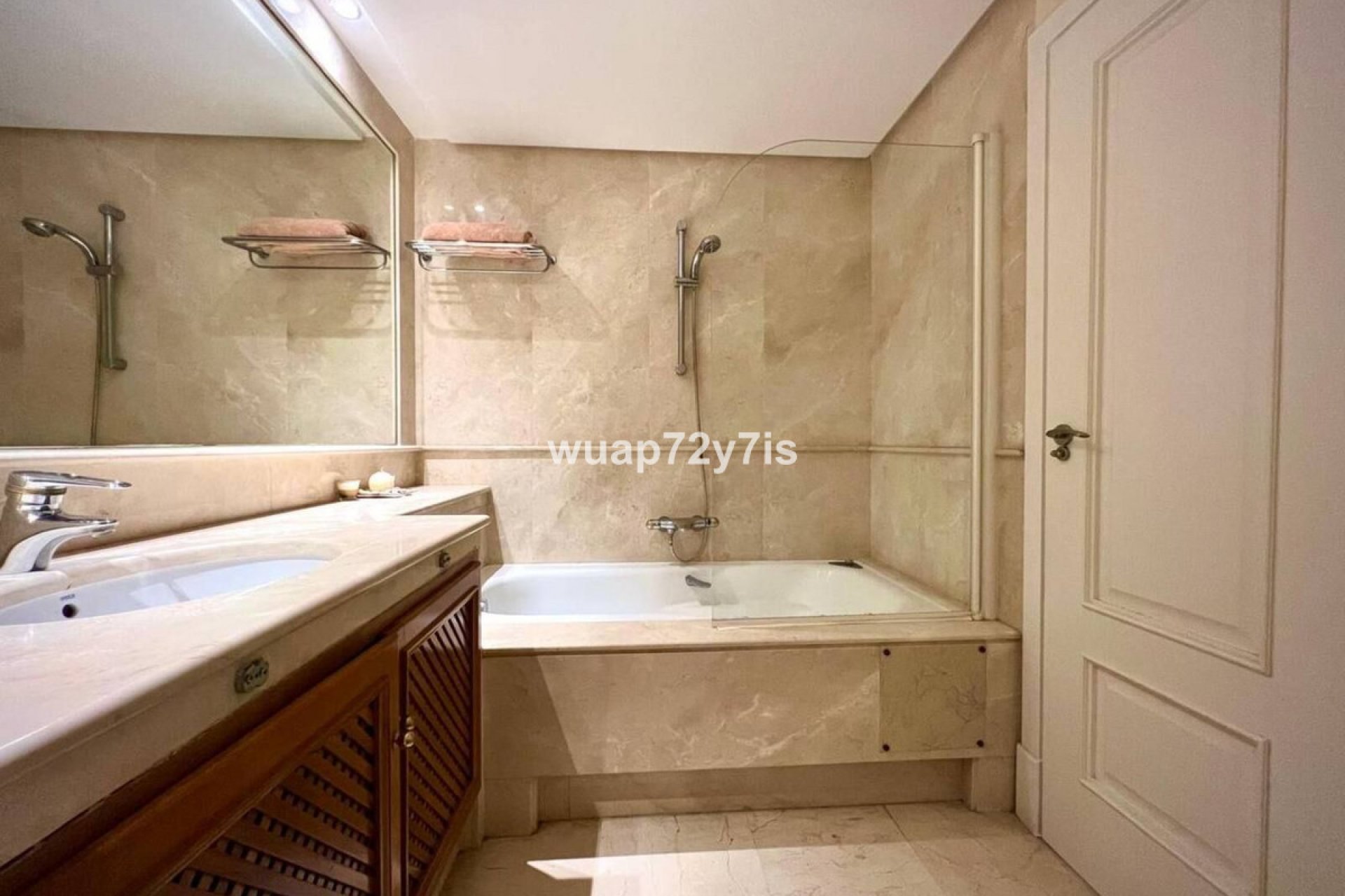 Reventa - House - Townhouse - Estepona - Estepona Centro