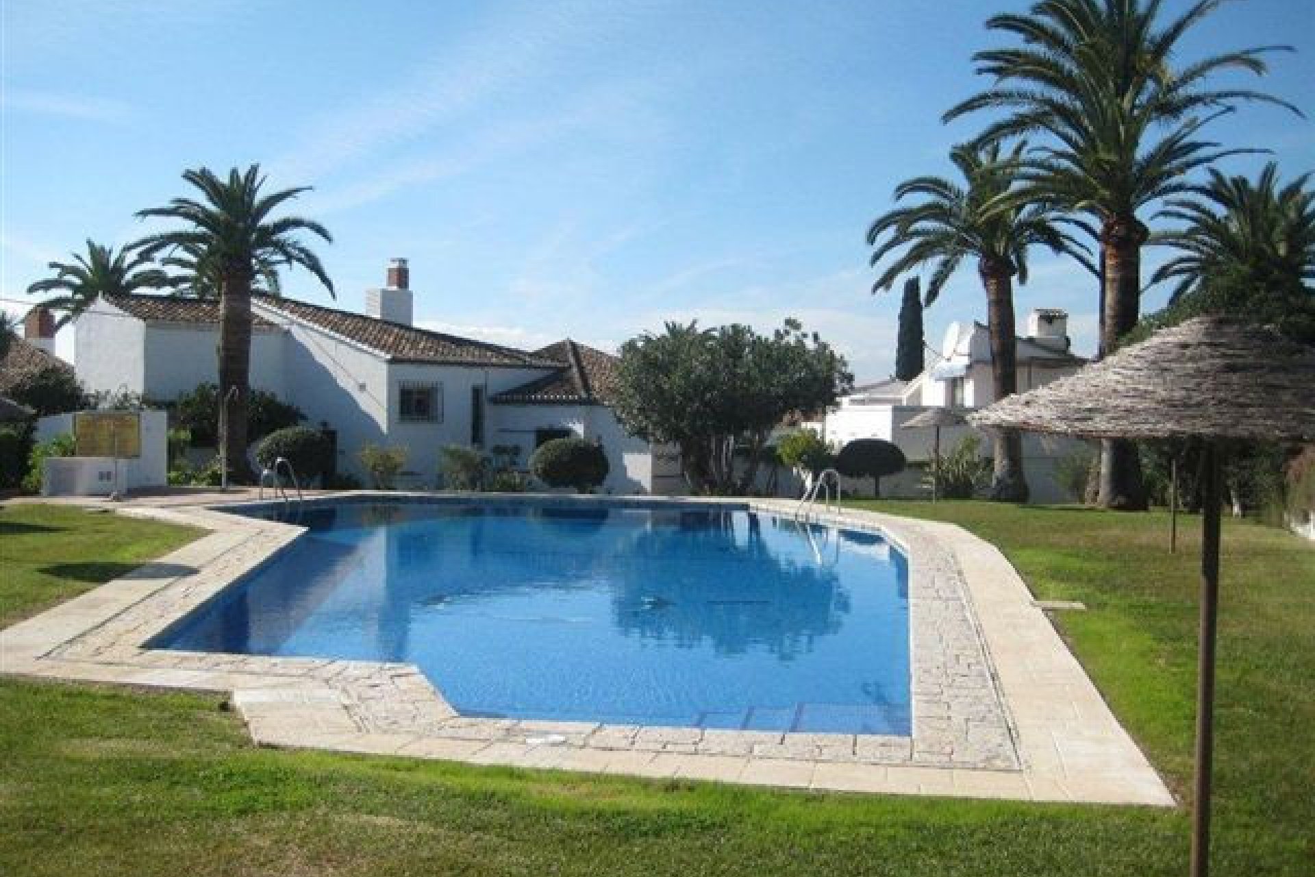 Reventa - House - Townhouse - Estepona - Estepona Centro