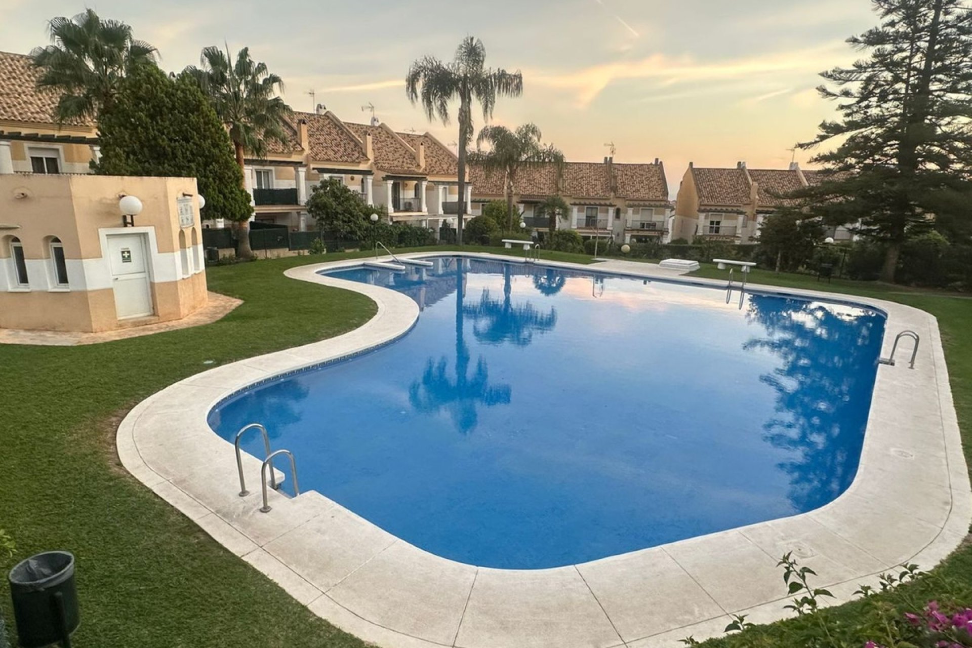 Reventa - House - Townhouse - Marbella - Marbella Centro