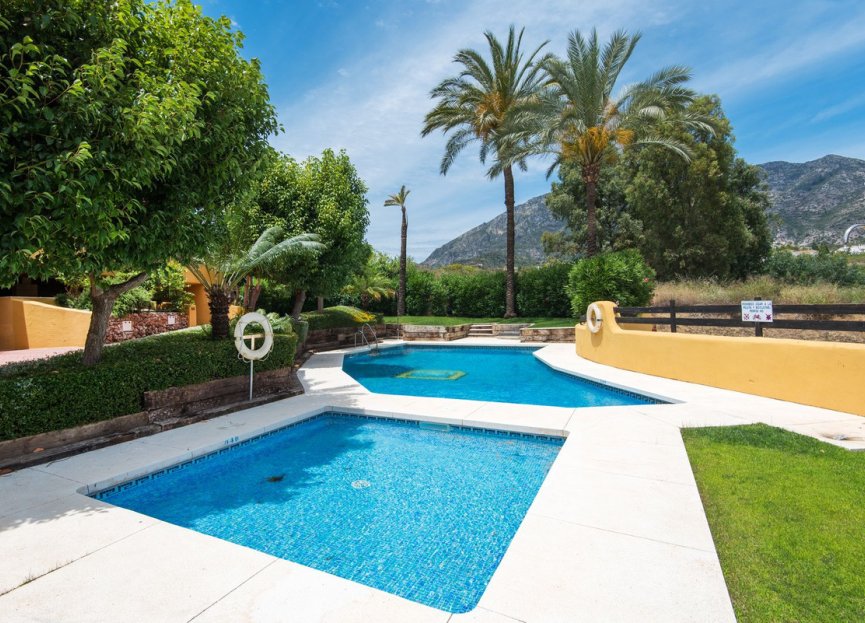 Reventa - House - Townhouse - Marbella - Nagüeles
