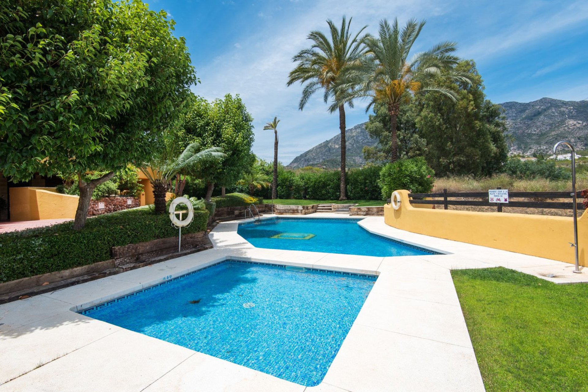 Reventa - House - Townhouse - Marbella - Nagüeles