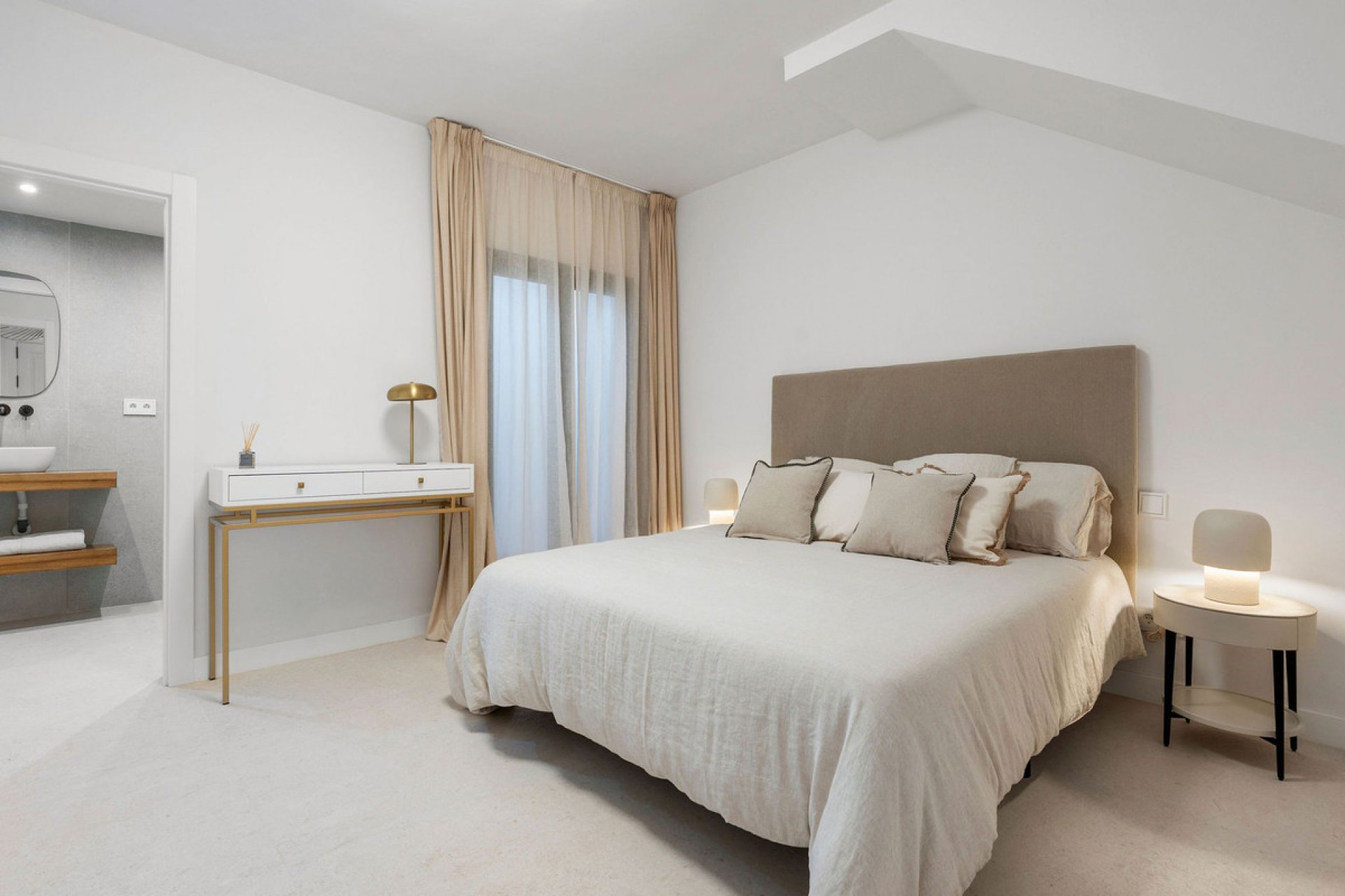 Reventa - House - Townhouse - Marbella - Nueva Andalucia