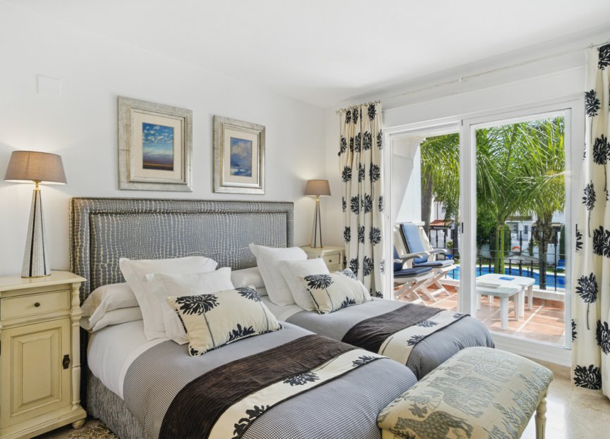 Reventa - House - Townhouse - Marbella - Nueva Andalucia