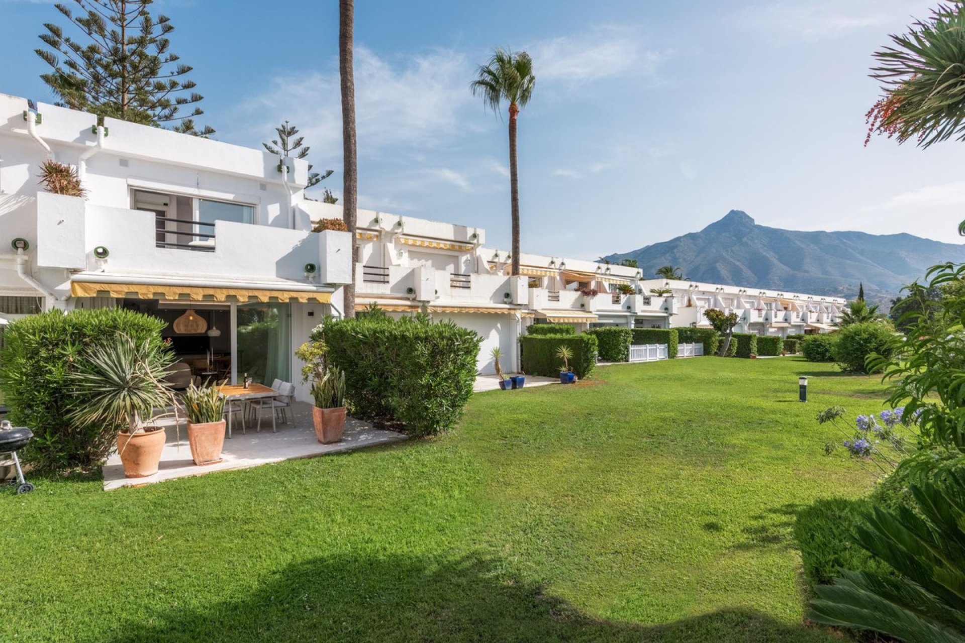 Reventa - House - Townhouse - Marbella - Nueva Andalucia