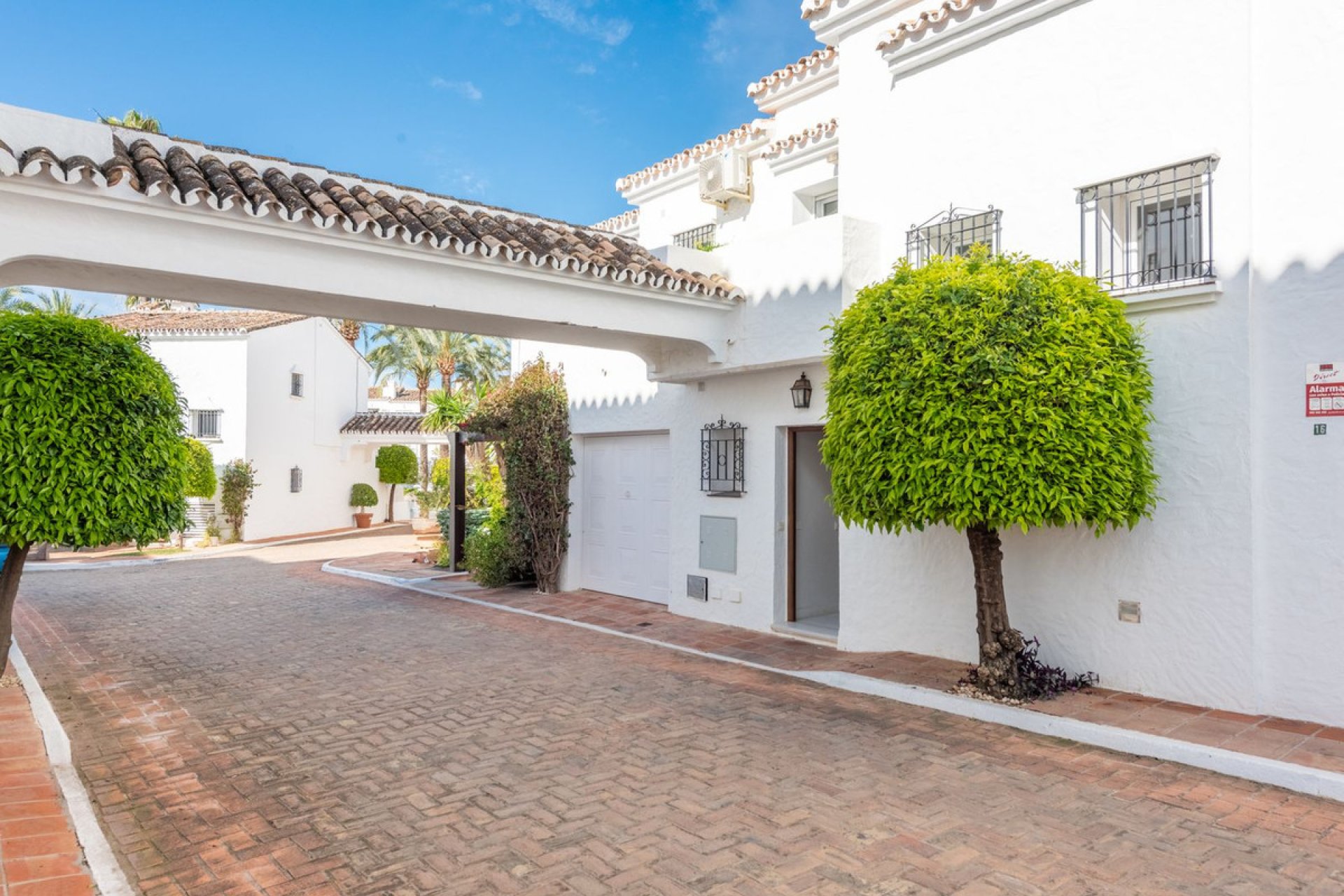 Reventa - House - Townhouse - Marbella - Nueva Andalucia