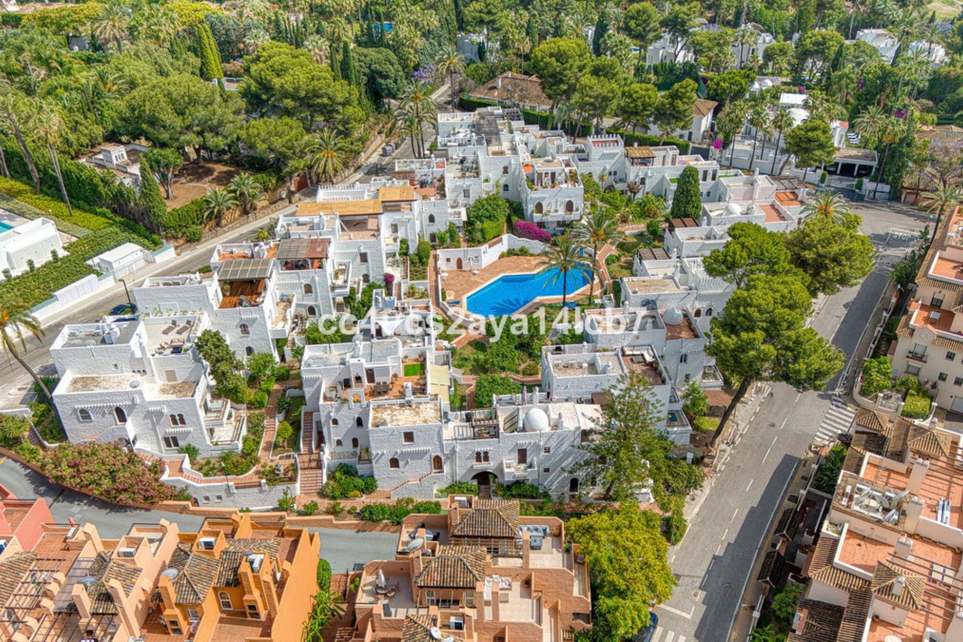 Reventa - House - Townhouse - Marbella - Nueva Andalucia