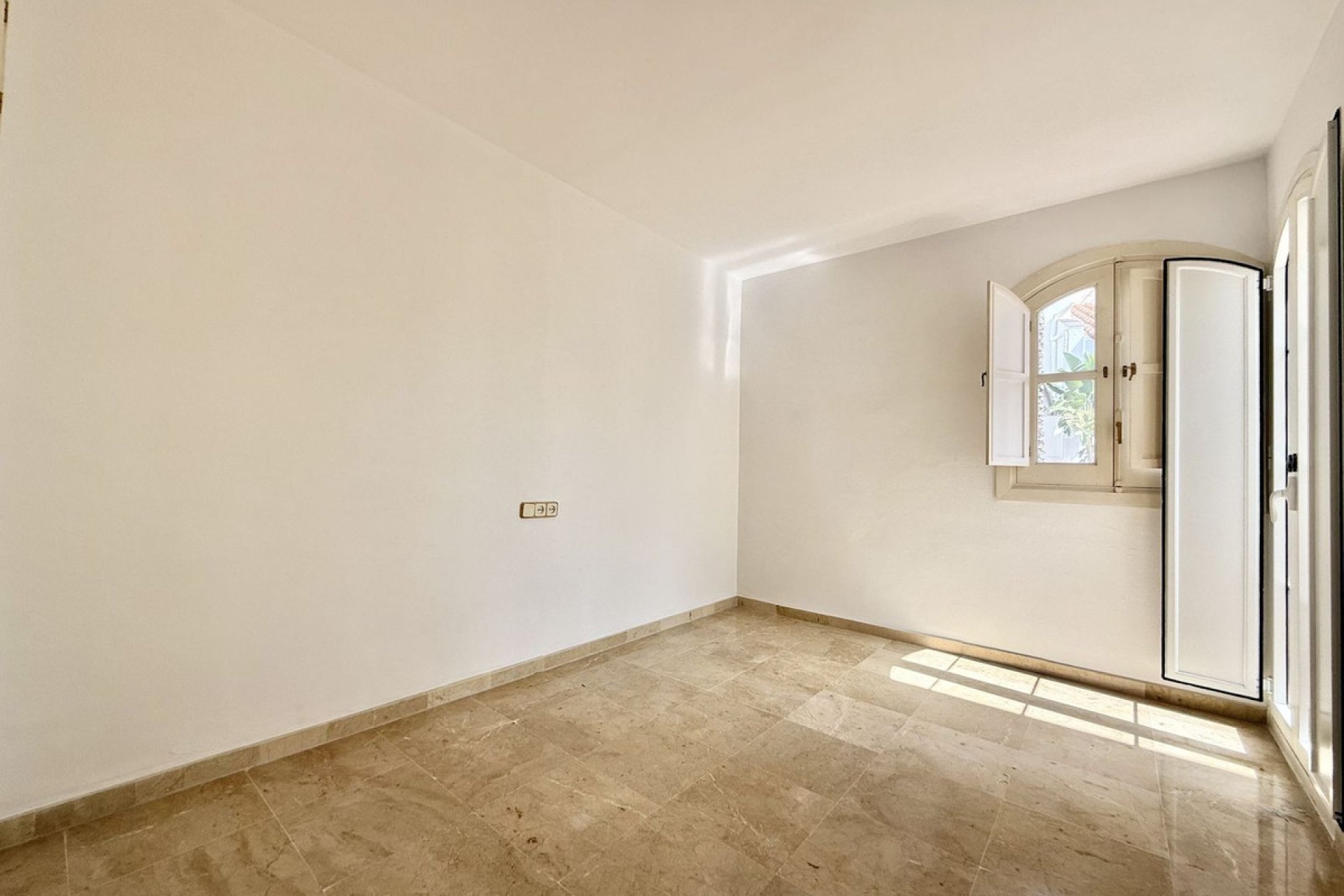 Reventa - House - Townhouse - Marbella - Nueva Andalucia