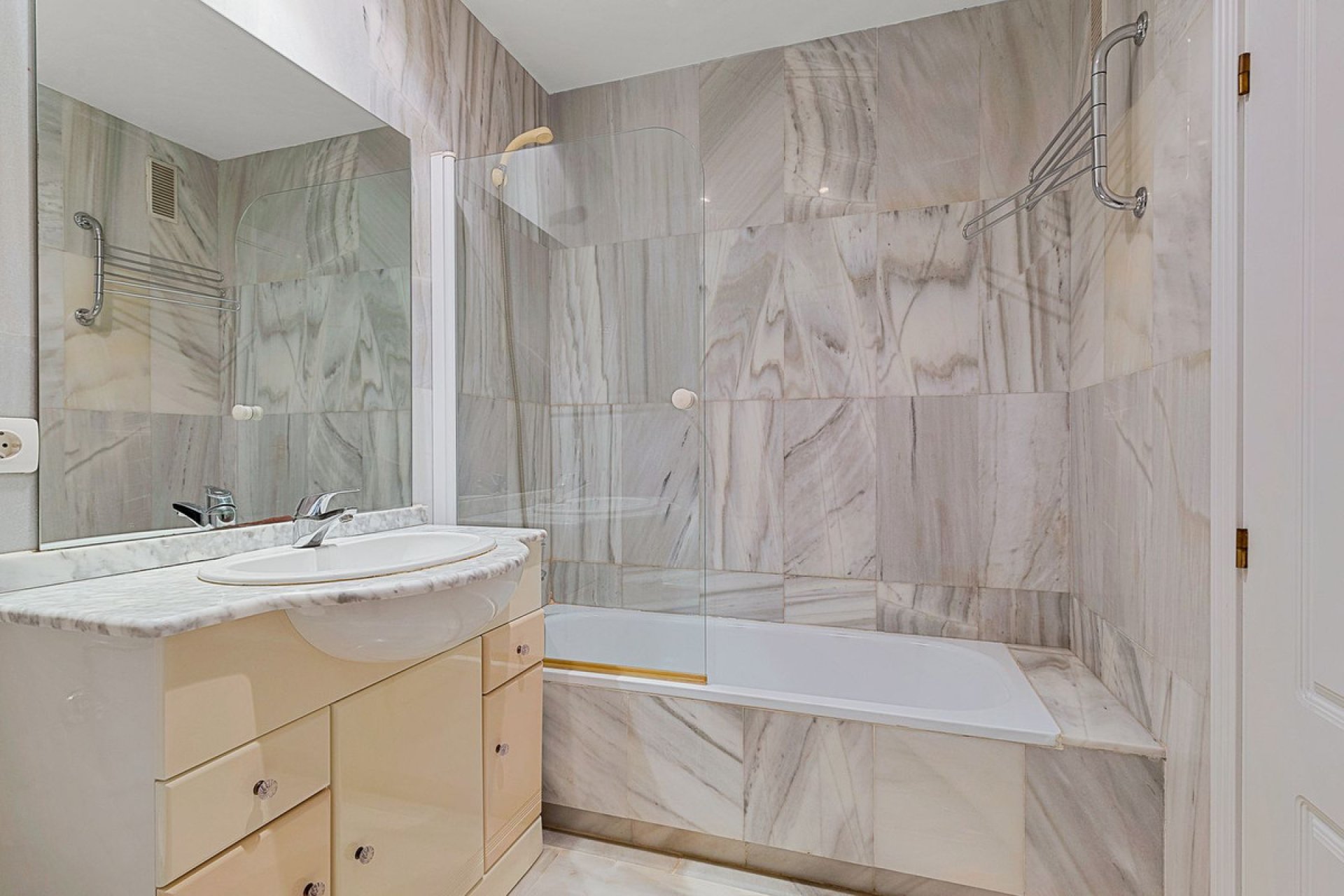 Reventa - House - Townhouse - Marbella - San Pedro De Alcantara